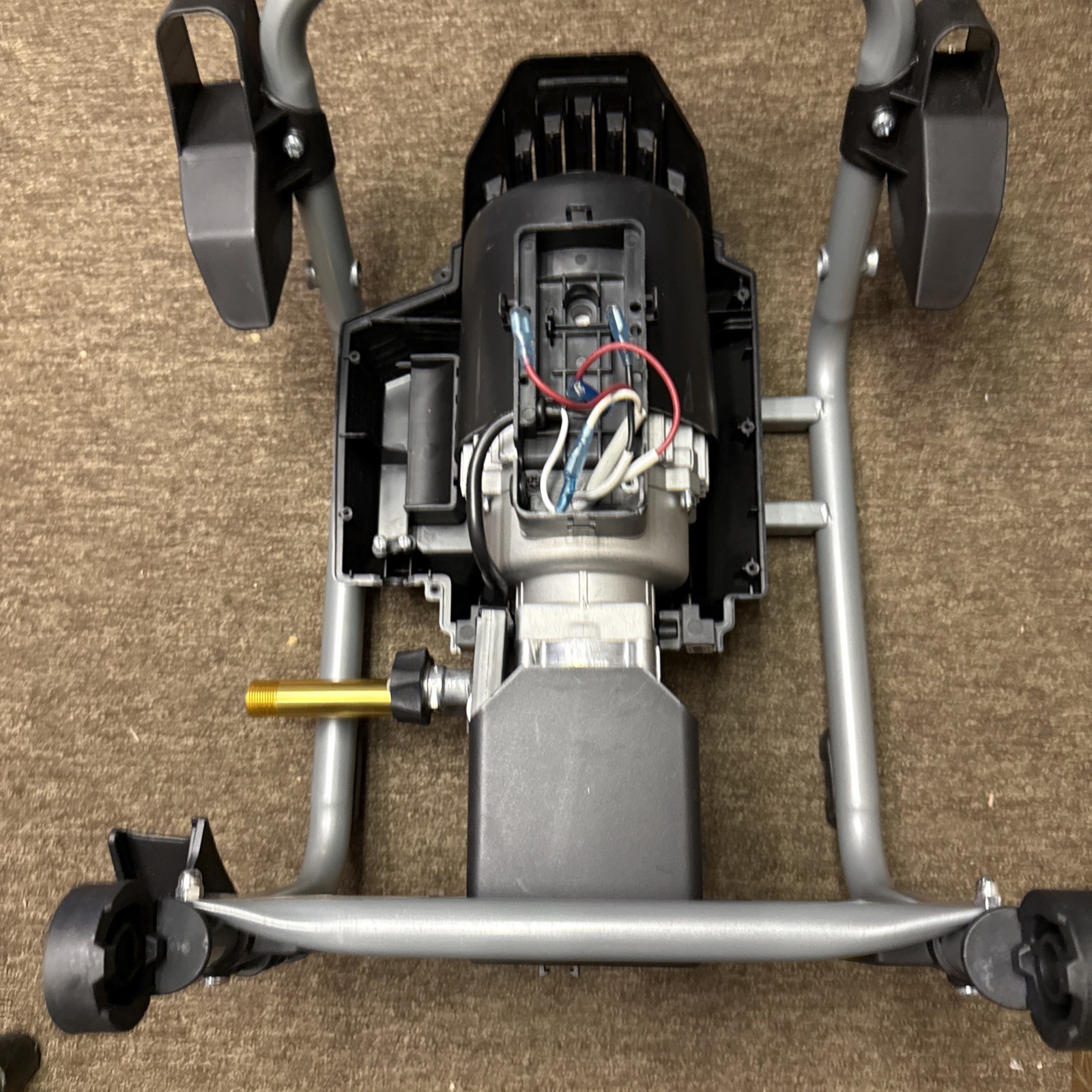 Husqvarna PW 2300 Pressure Washer motor with bottom carriage