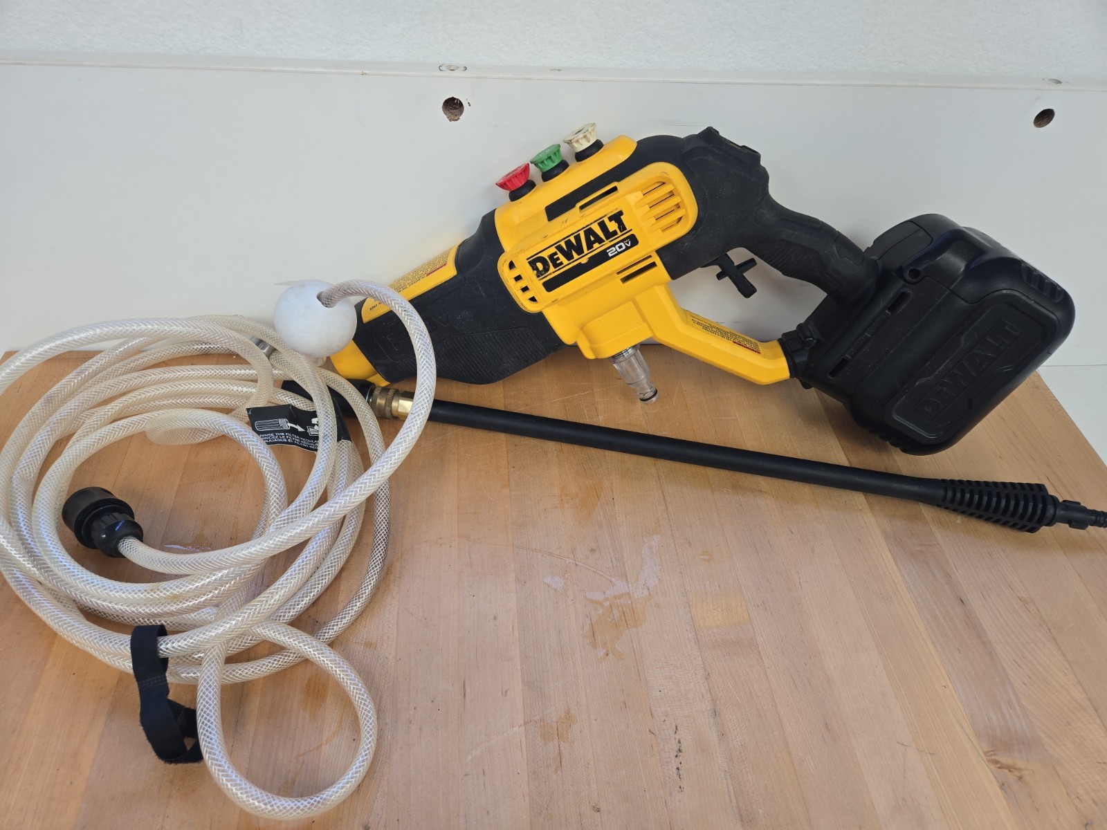 Dewalt DCPW550 Power Cleaner With Hose TOOL ONLY