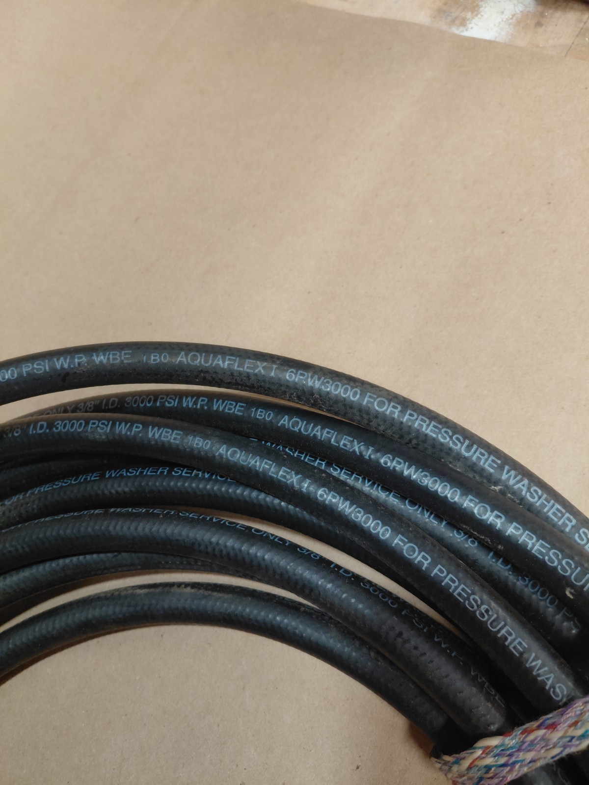 3/8 ID 40′ 3000 PSI Aquaflex Pressure Washer Hose. No Fittings, material only