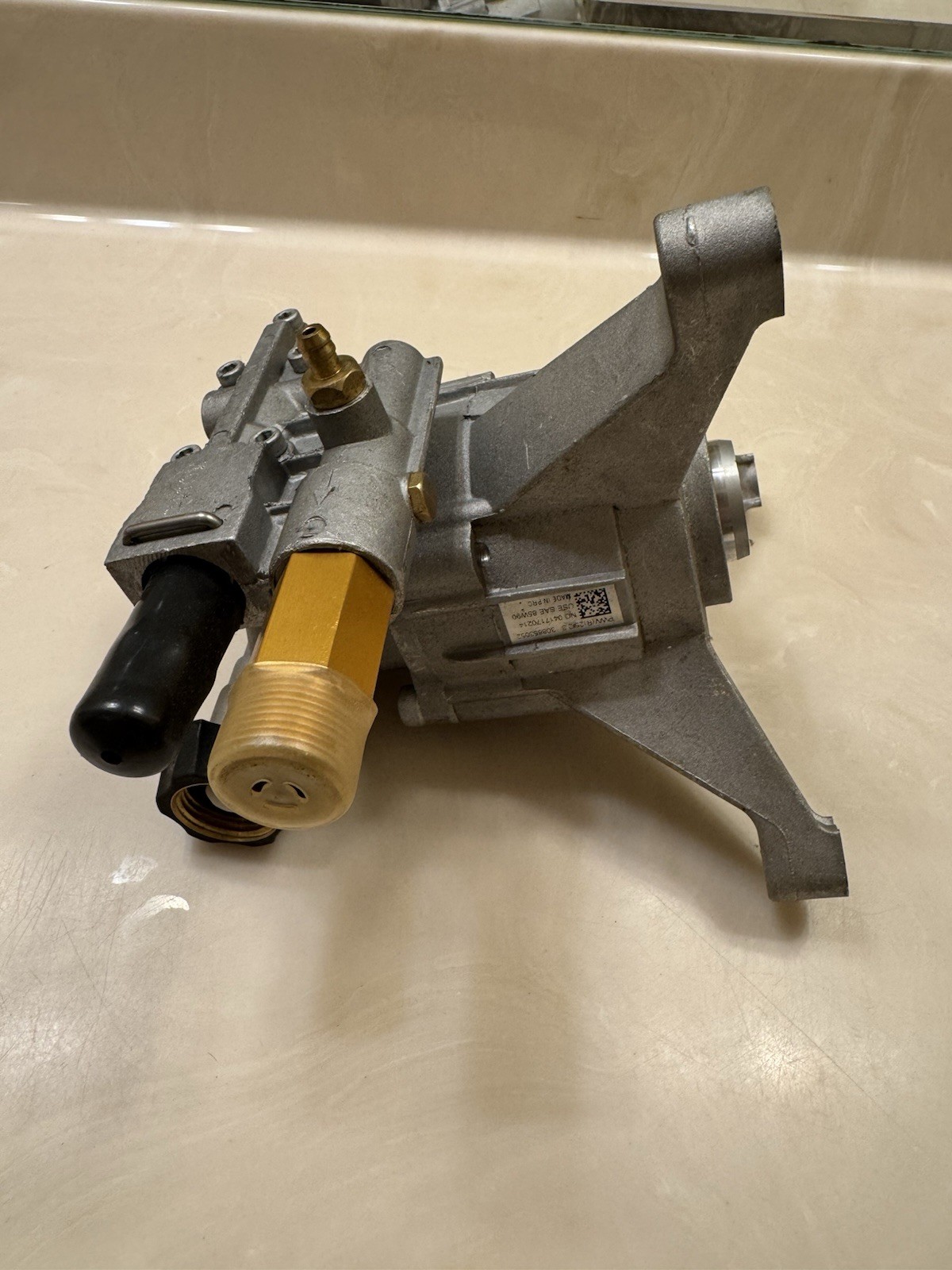 OEM Himore Vertical Pressure Washer Pump 3000 PSI 2.3 GPM Homelite 308653052 NOS