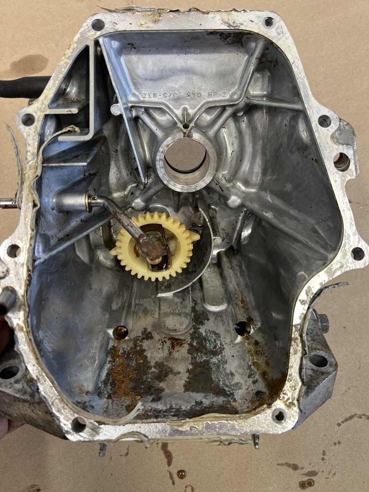 Honda XR2600 5.0 HP Crankcase Halve Engine Case Bottom B240