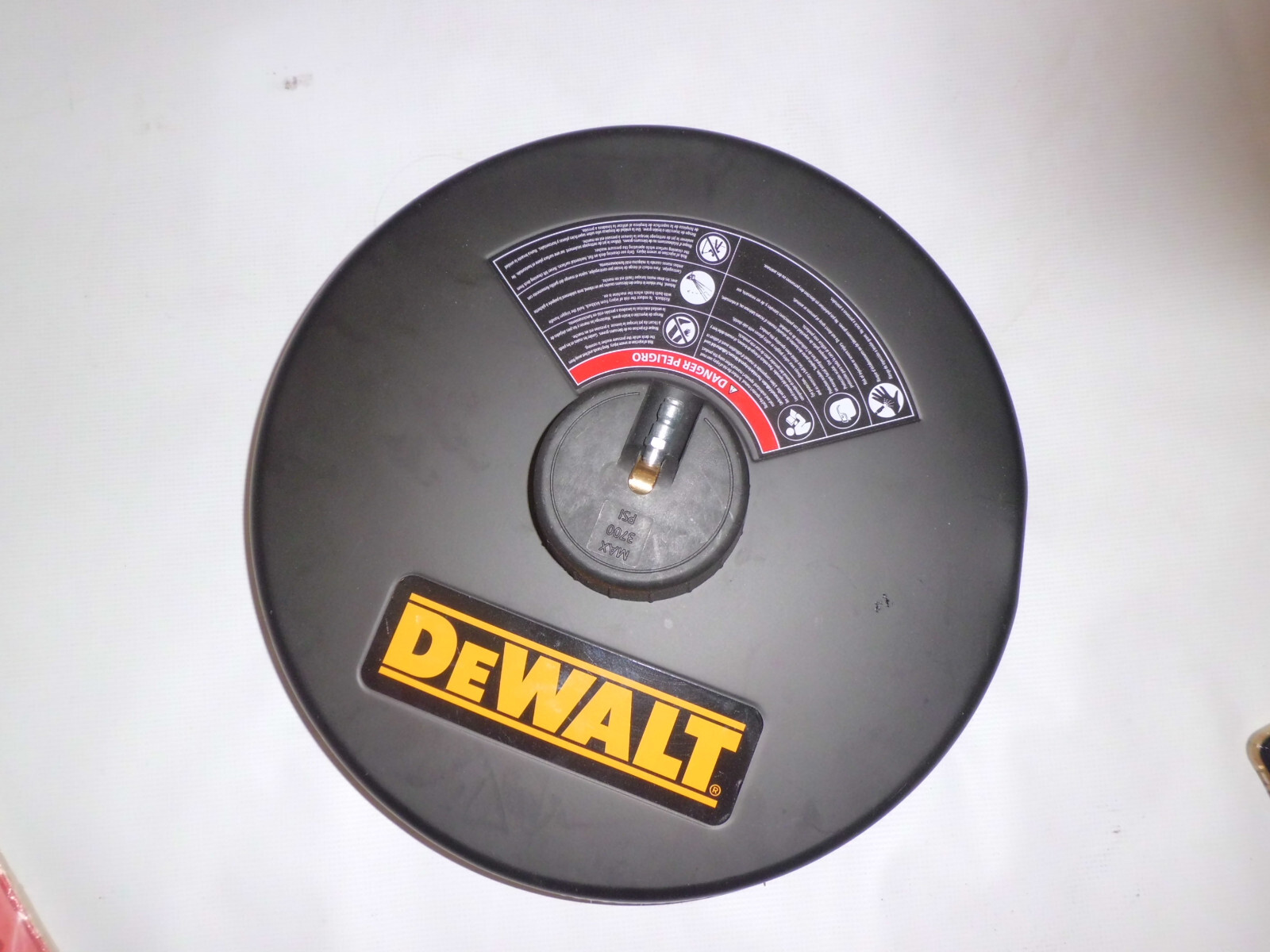 DEWALT 80472 18 INCH SURFACE CLEANER COLD WATER PRESSURE WASHERS 3700PSI, NEW