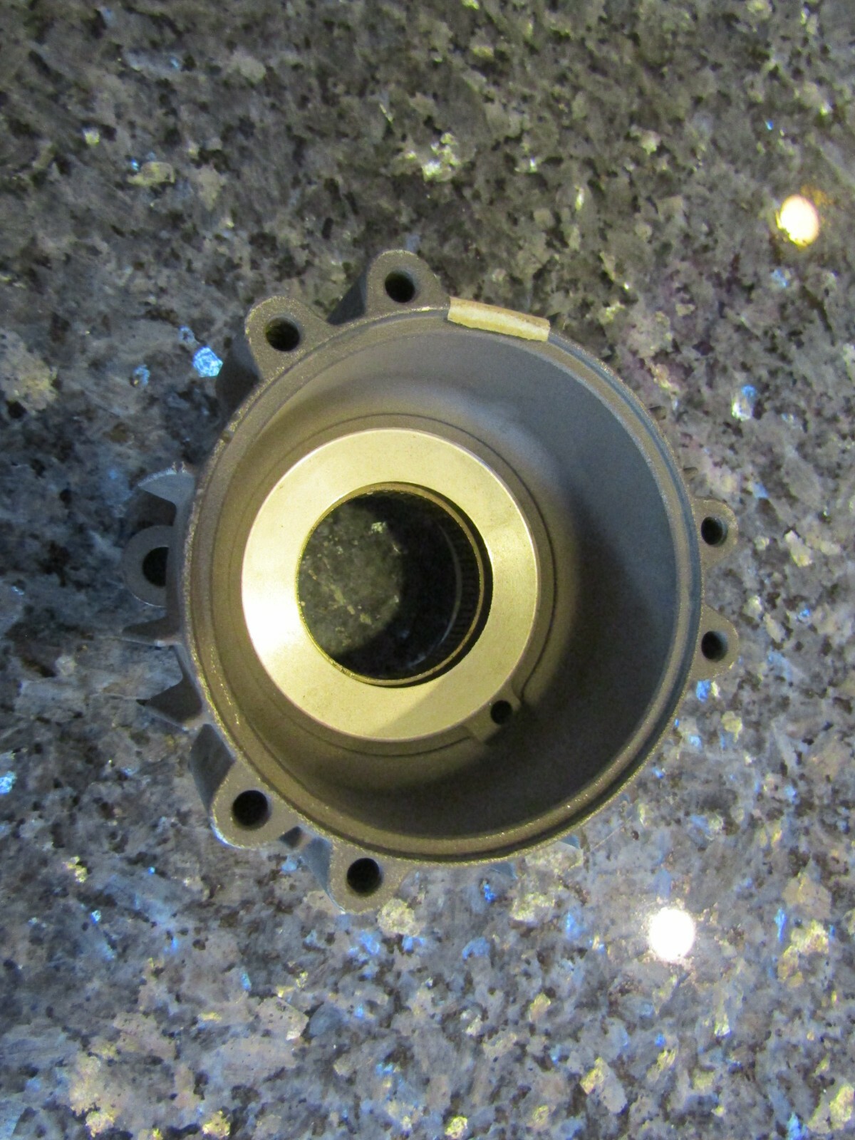 COLEMAN POWERMATE PRESSURE WASHER FLANGE ASSEMBLY 0058530