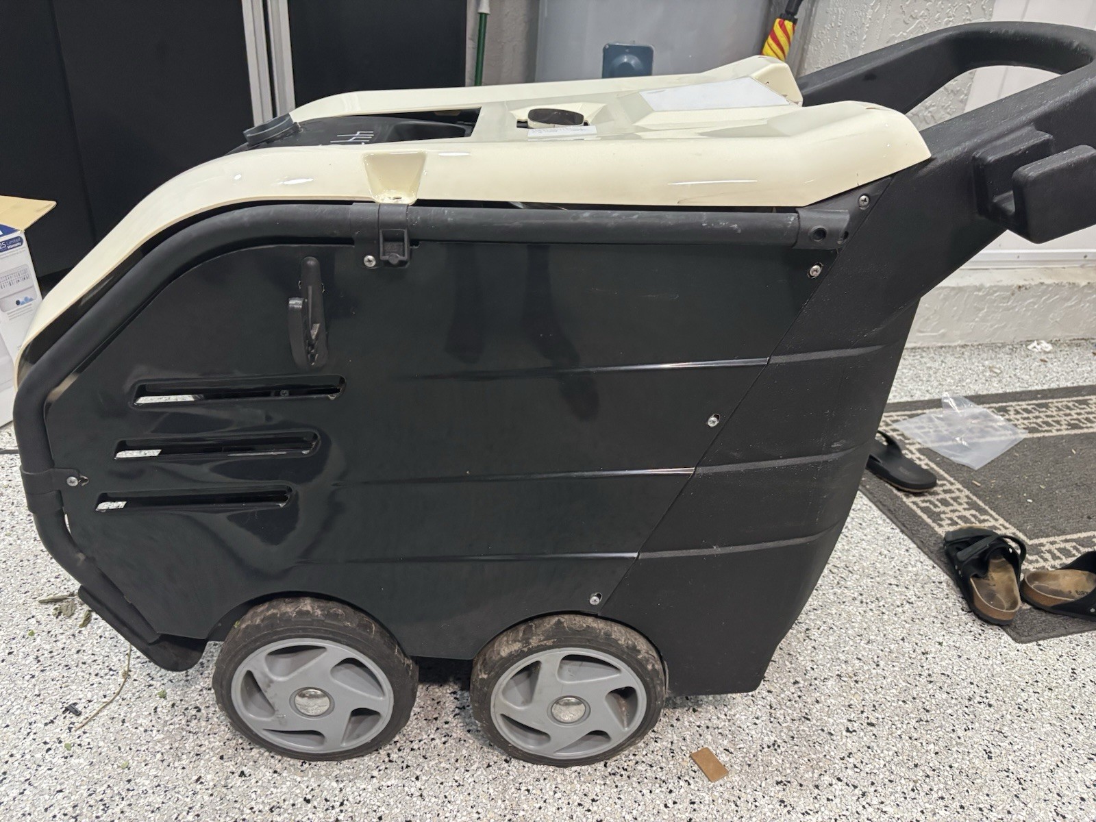 POWERTRAIN HOT WATER PRESSURE WASHER – 2200 Diesel Psi 3