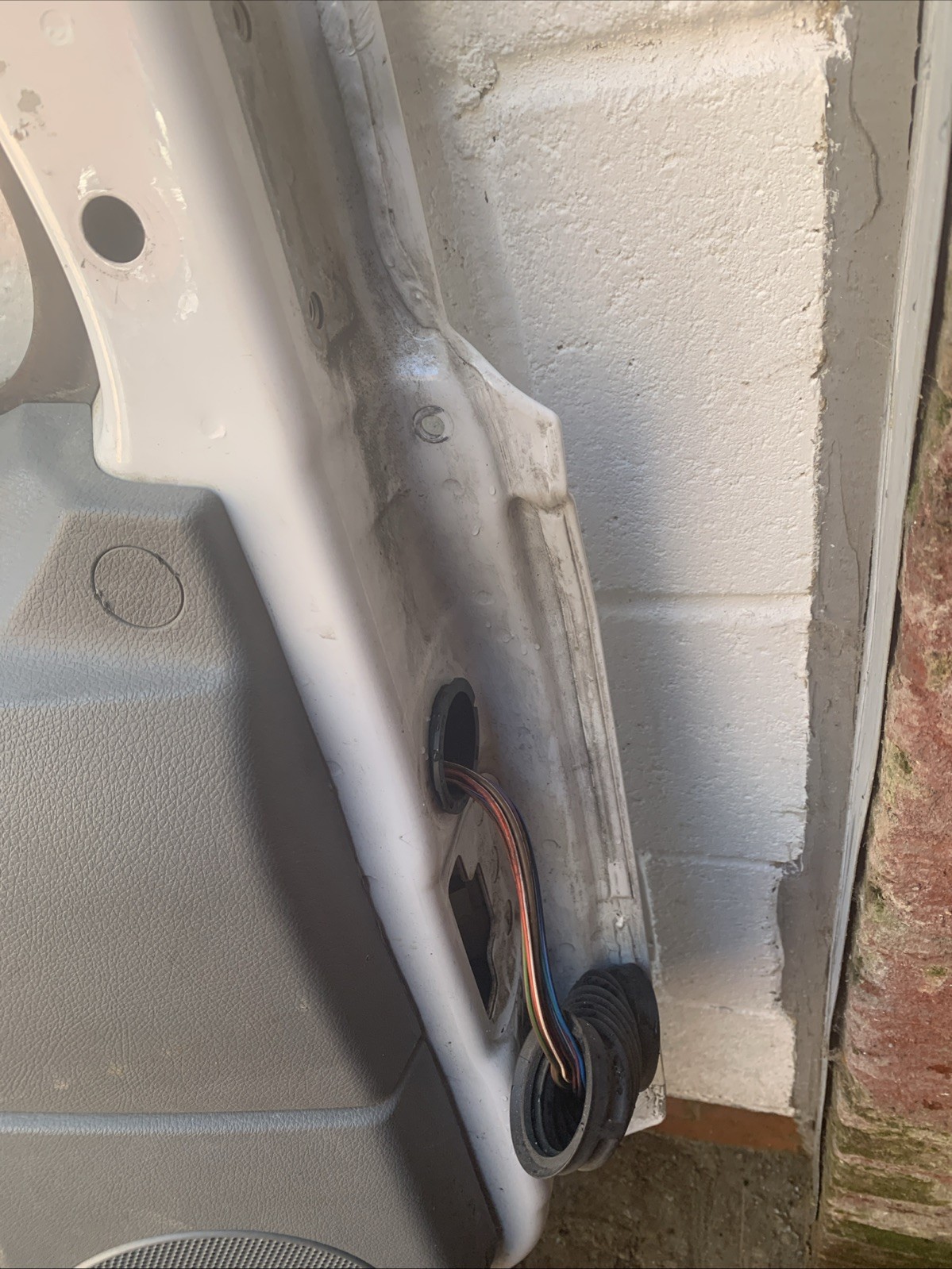 MERCEDES SPRINTER FRONT DOOR LH PASSENGER SIDE WHITE