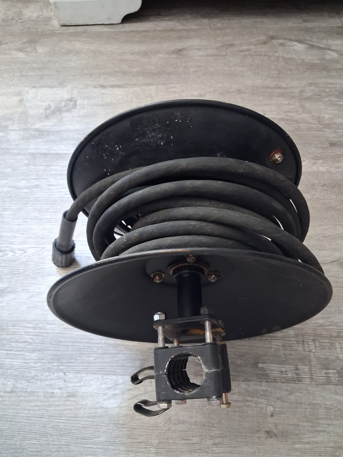 Pressure Washer Hose Reel 150Ft Heavy Duty Steel Manual Crank Reel 3/8″ 4000 PSI