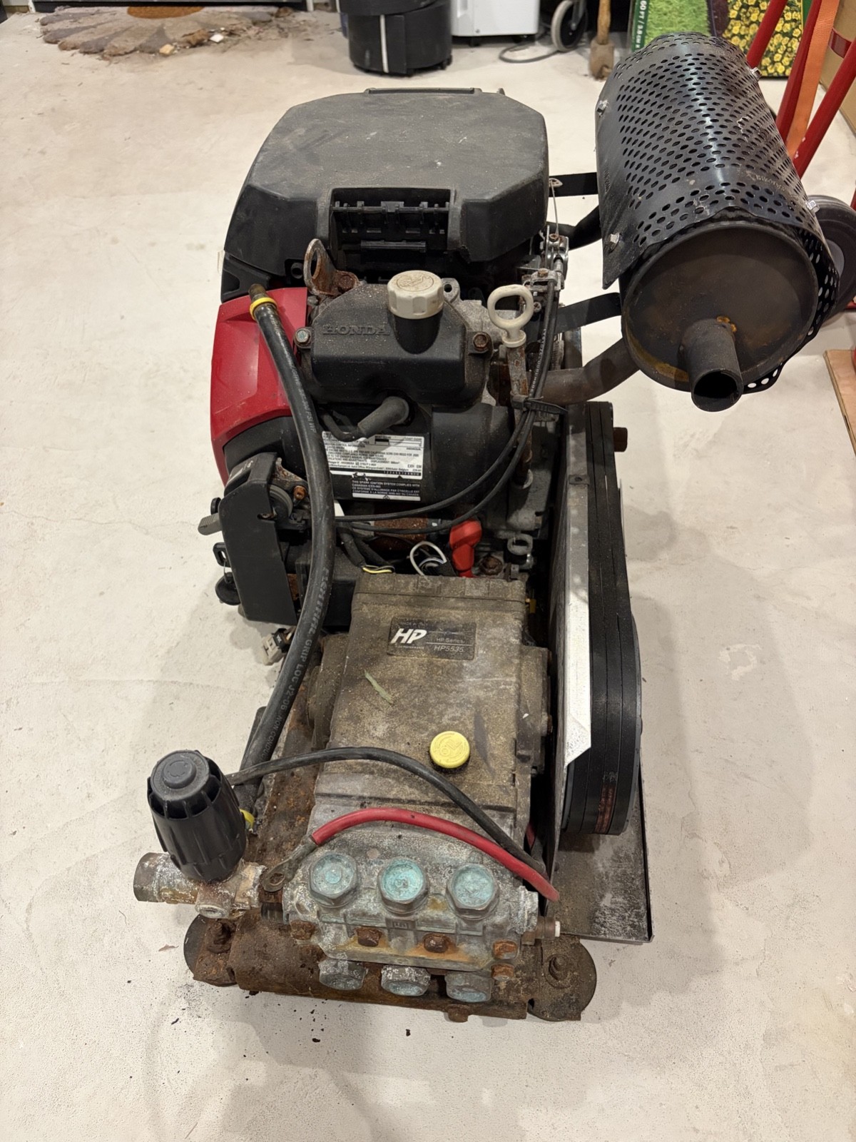 Honda gas skid mounted Cold 5.5 GPM 3500 PSI pressure washer