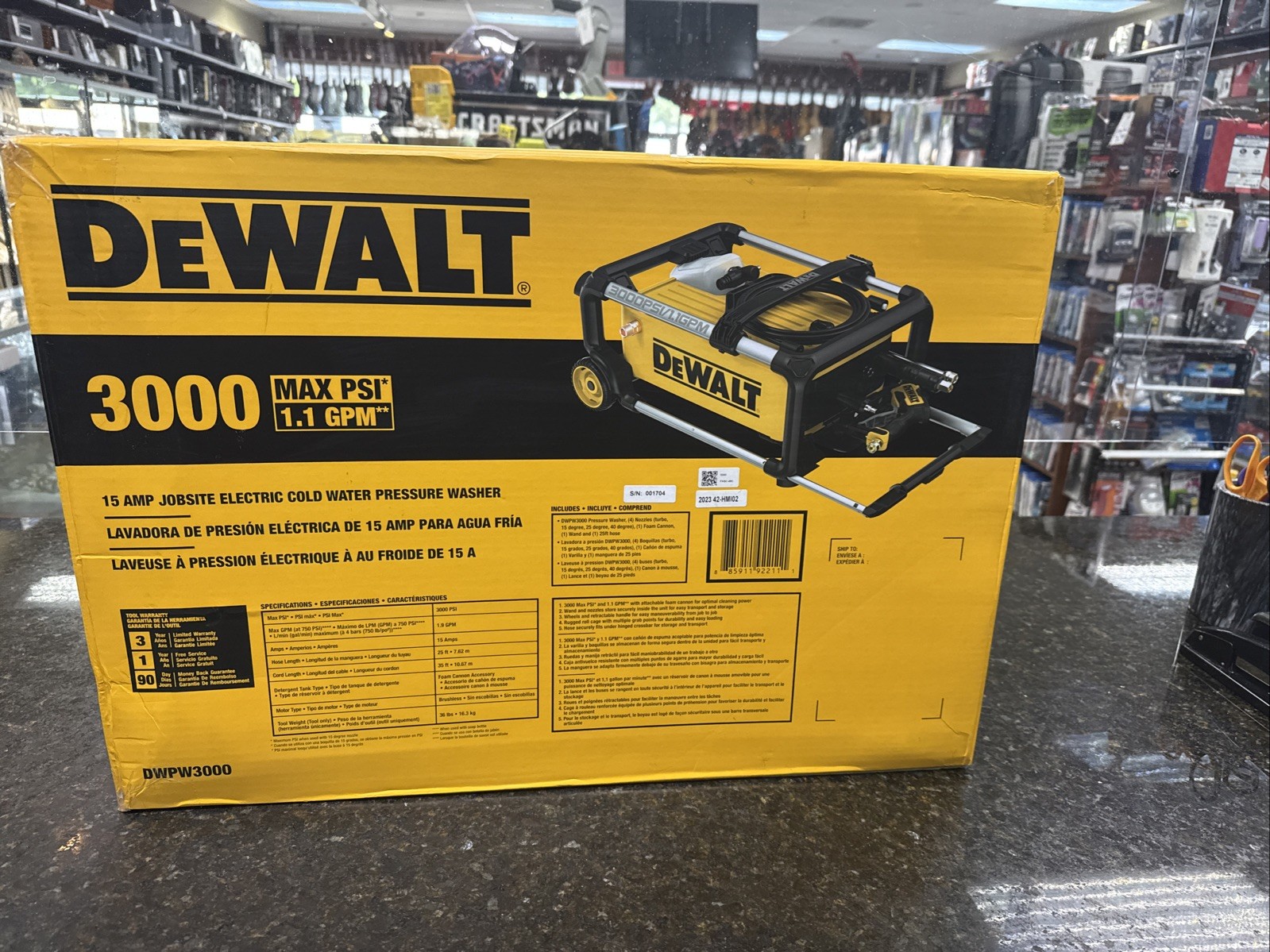 NEW Dewalt DWPW3000 3000 PSI Cold Water Electric Pressure Washer