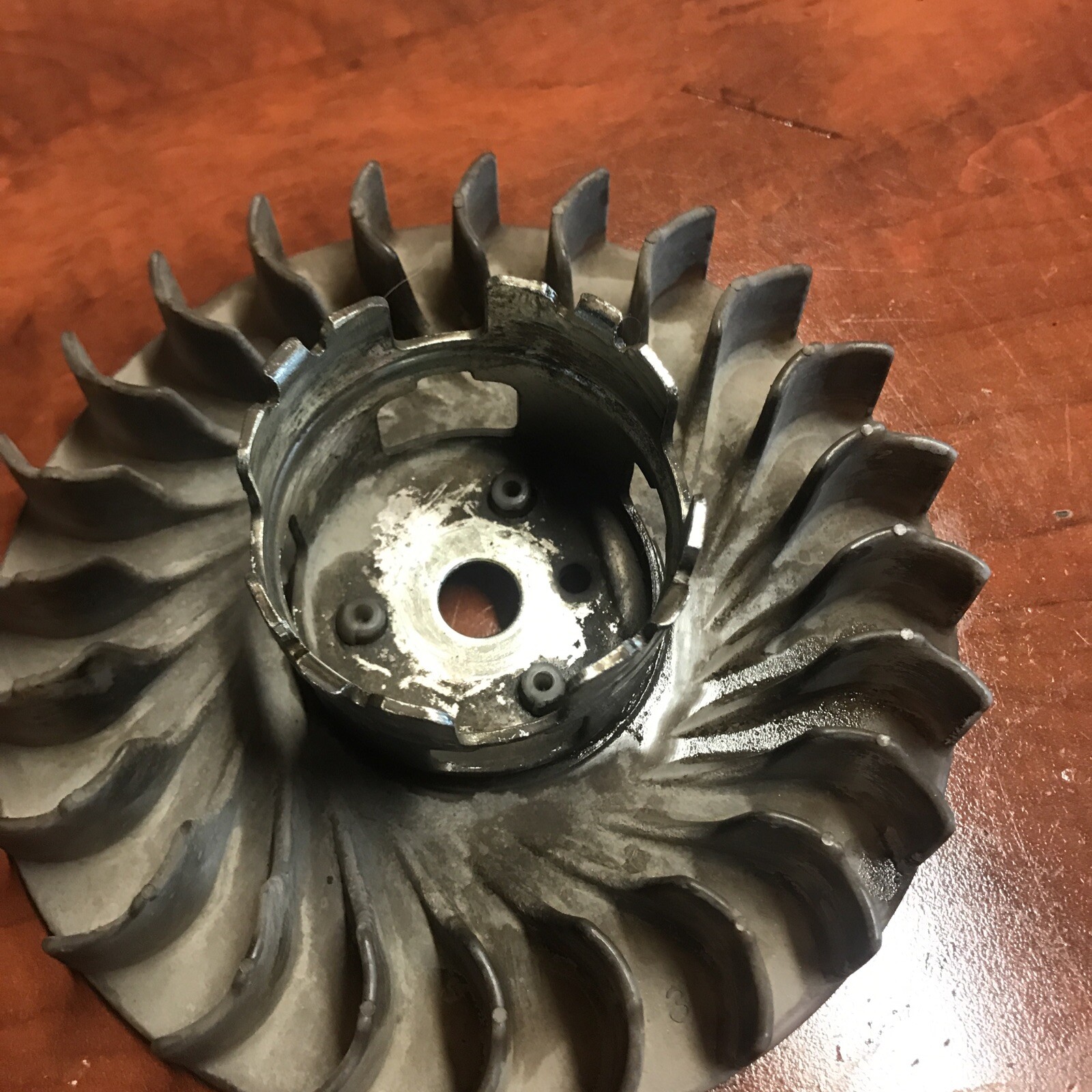Used Genuine Part Pawl Fan Assy For Husky HU80722 2600PSI Gas Pressure Washer