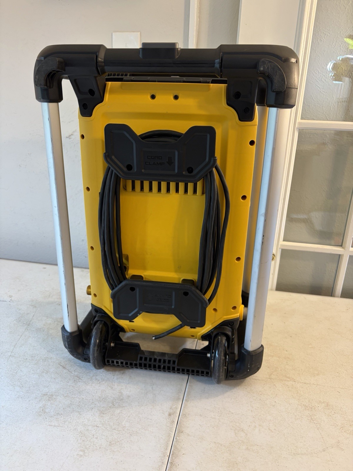 PARTS OR REPAIR DEWALT Pressure Washer 2100PSI Electric Cold Water DWPW2100