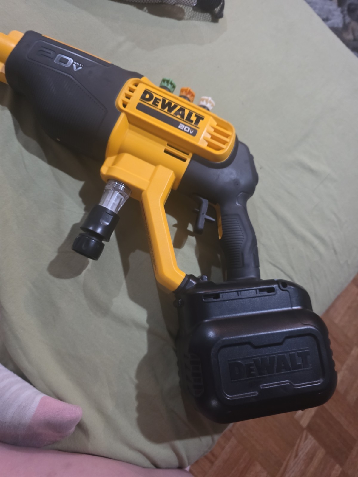 DeWalt DCPW550B 20V MAX 550 PSI Cordless Power Cleaner Tool Only