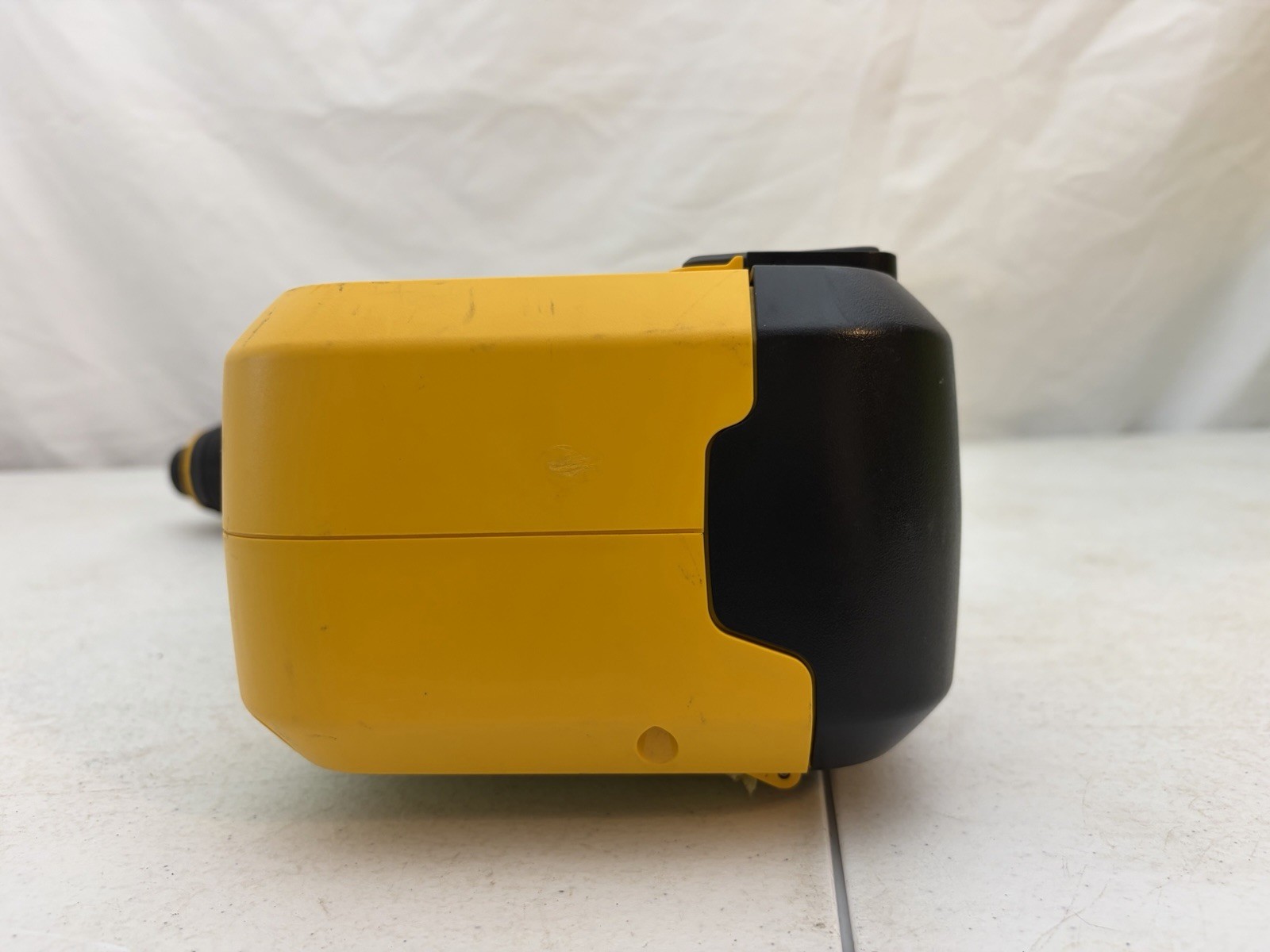 DEWALT FLEXVOLT 60V MAX 1000 PSI 1.0 GPM Power Cleaner TOOL ONLY DCPW1000