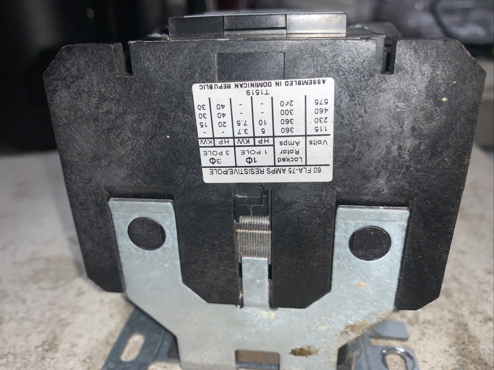 Eaton Contactor, 24V DC 60 Amp C25FNY144TL