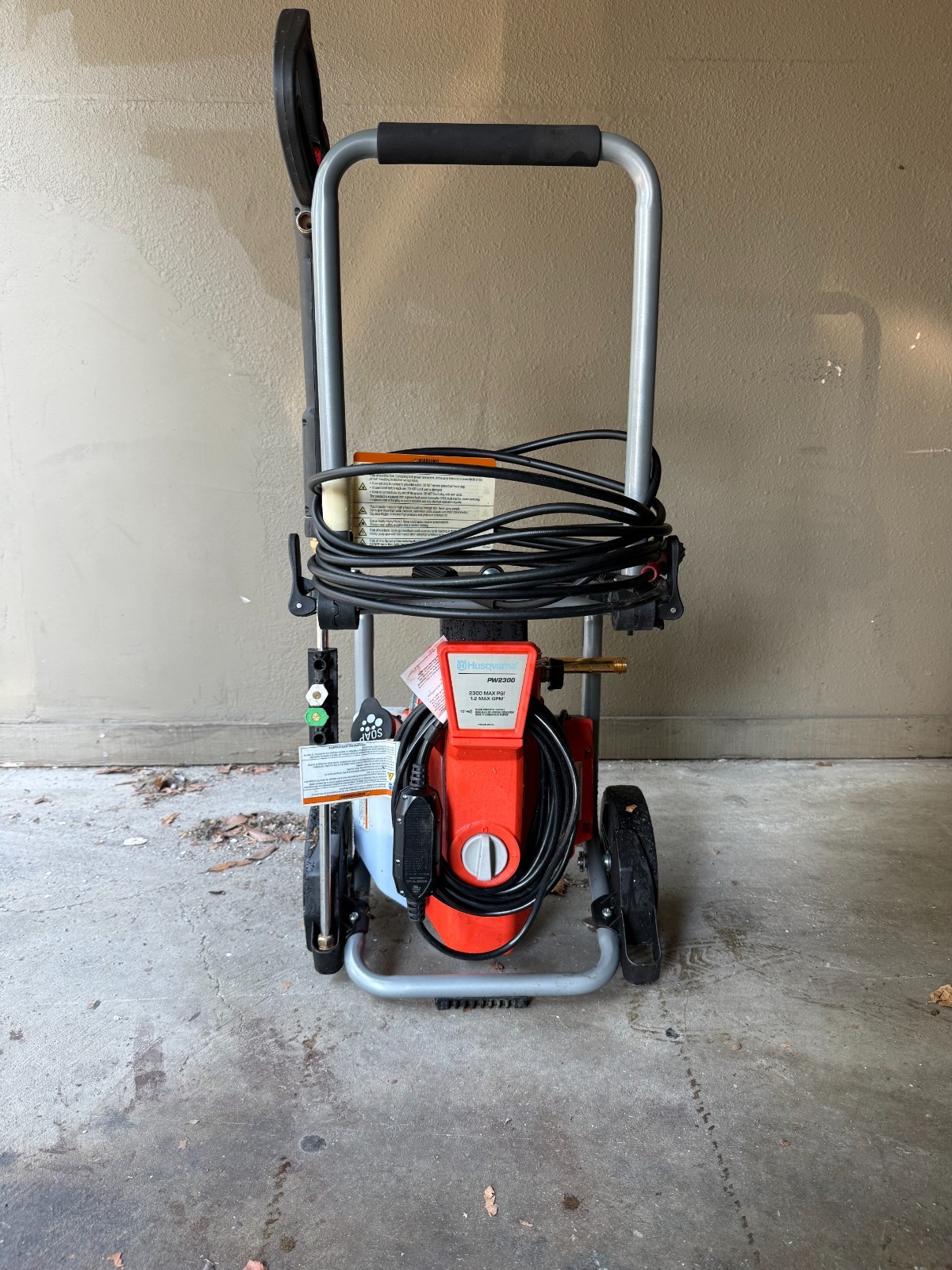 Husqvarna PW2300 Electric Pressure Washer w/ Detergent Tank