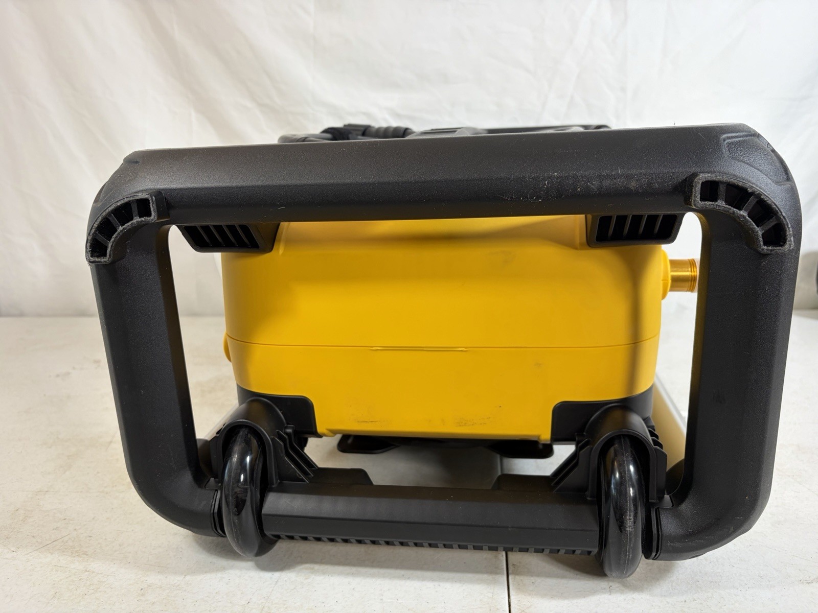 PARTS OR REPAIR – DeWalt 13 Amp Jobsite Electric Pressure Washer DWPW2600