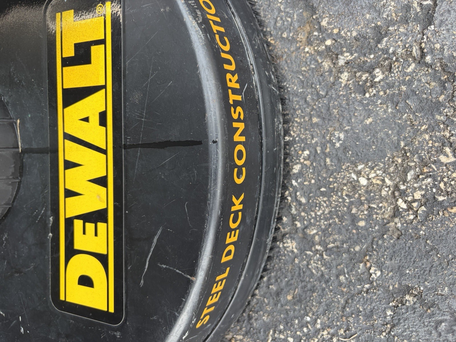 DEWALT 80472 18 INCH SURFACE CLEANER COLD WATER PRESSURE WASHERS 3700PSI, NEW