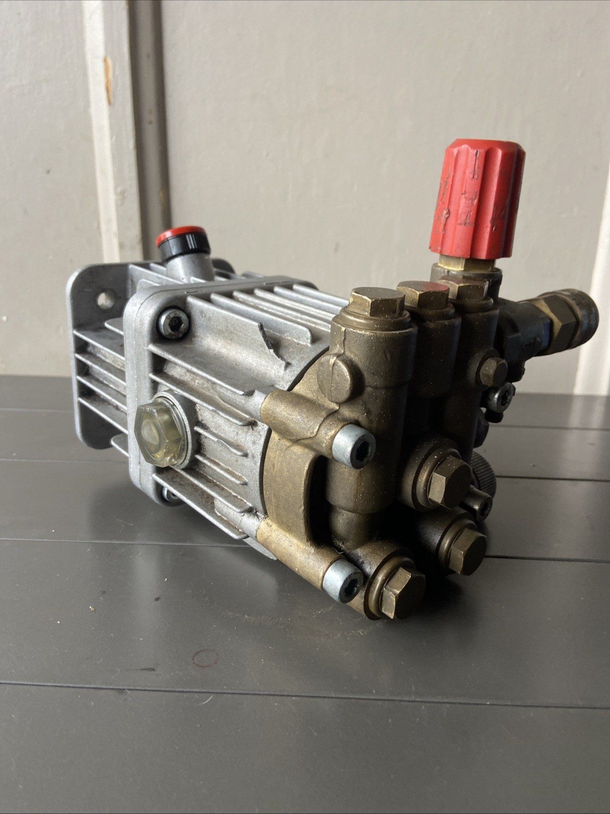 Comet AXD 3020G Pressure Washer Pump – LOW PRESSURE – PARTS OR REPAIR