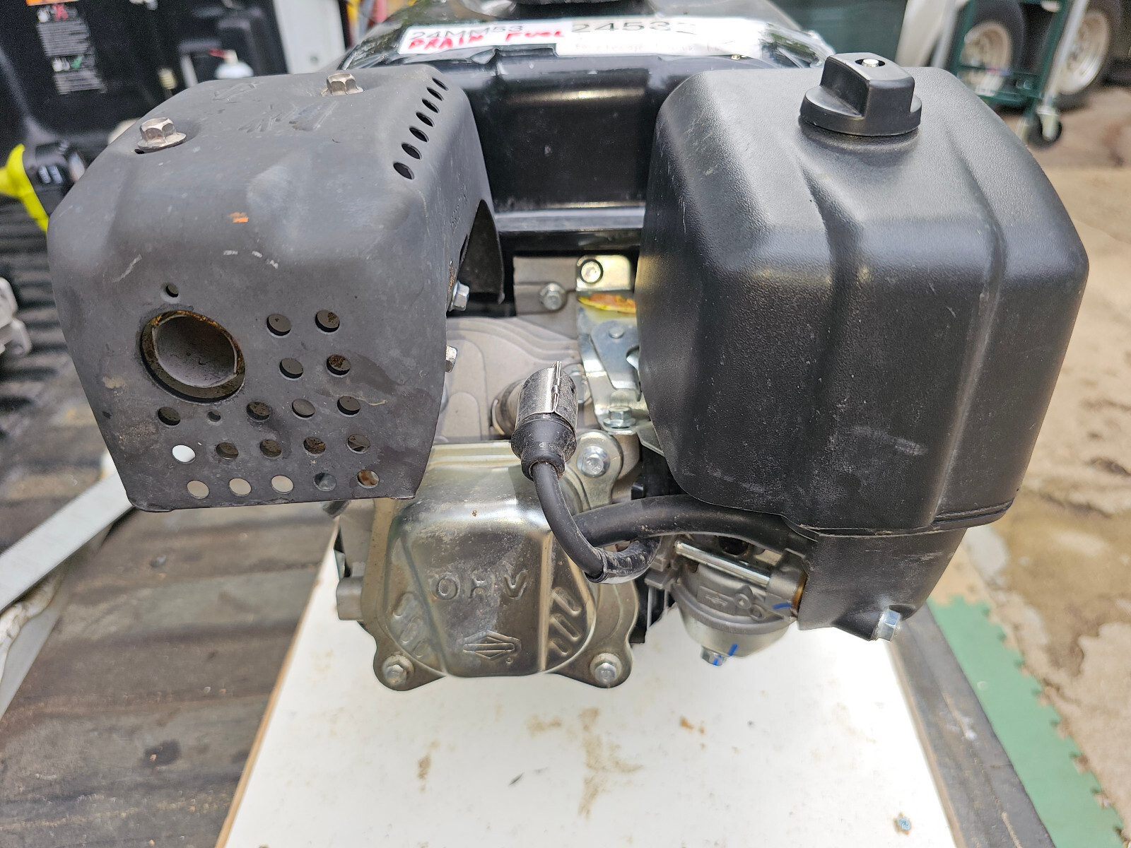 24NN56 HUSQVARNA PRESSURE WASHER PARTS: BRIGGS & STRATTON CR950 208CC ENGINE, GC