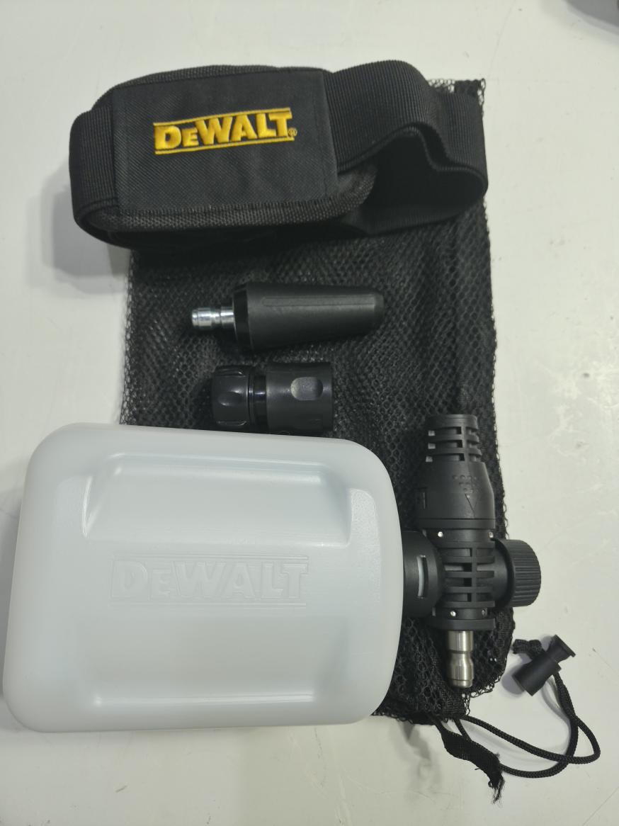DEWALT PRESSURE WASHER DCPW1000 (P11037212)