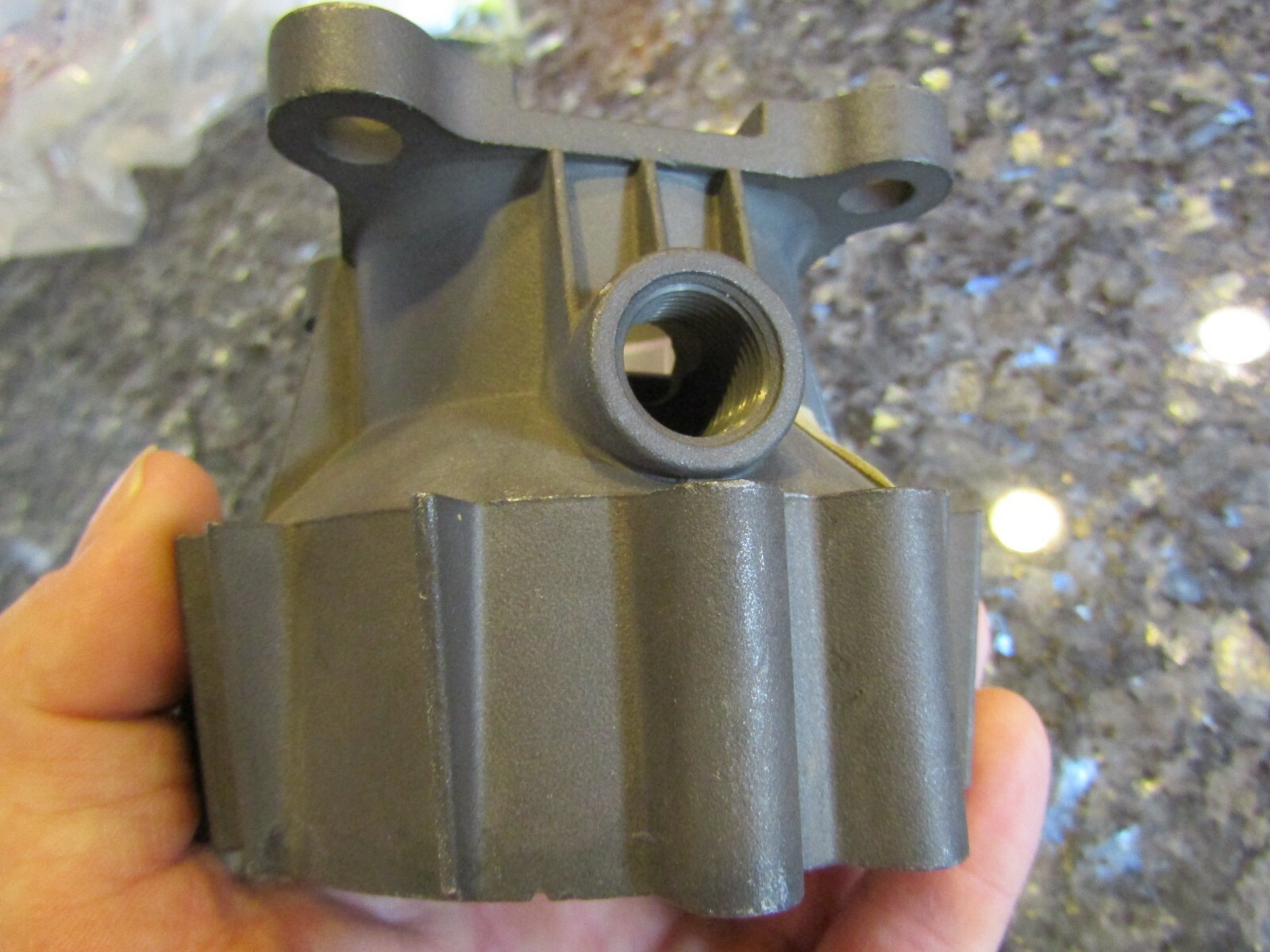 COLEMAN POWERMATE PRESSURE WASHER FLANGE ASSEMBLY 0058530