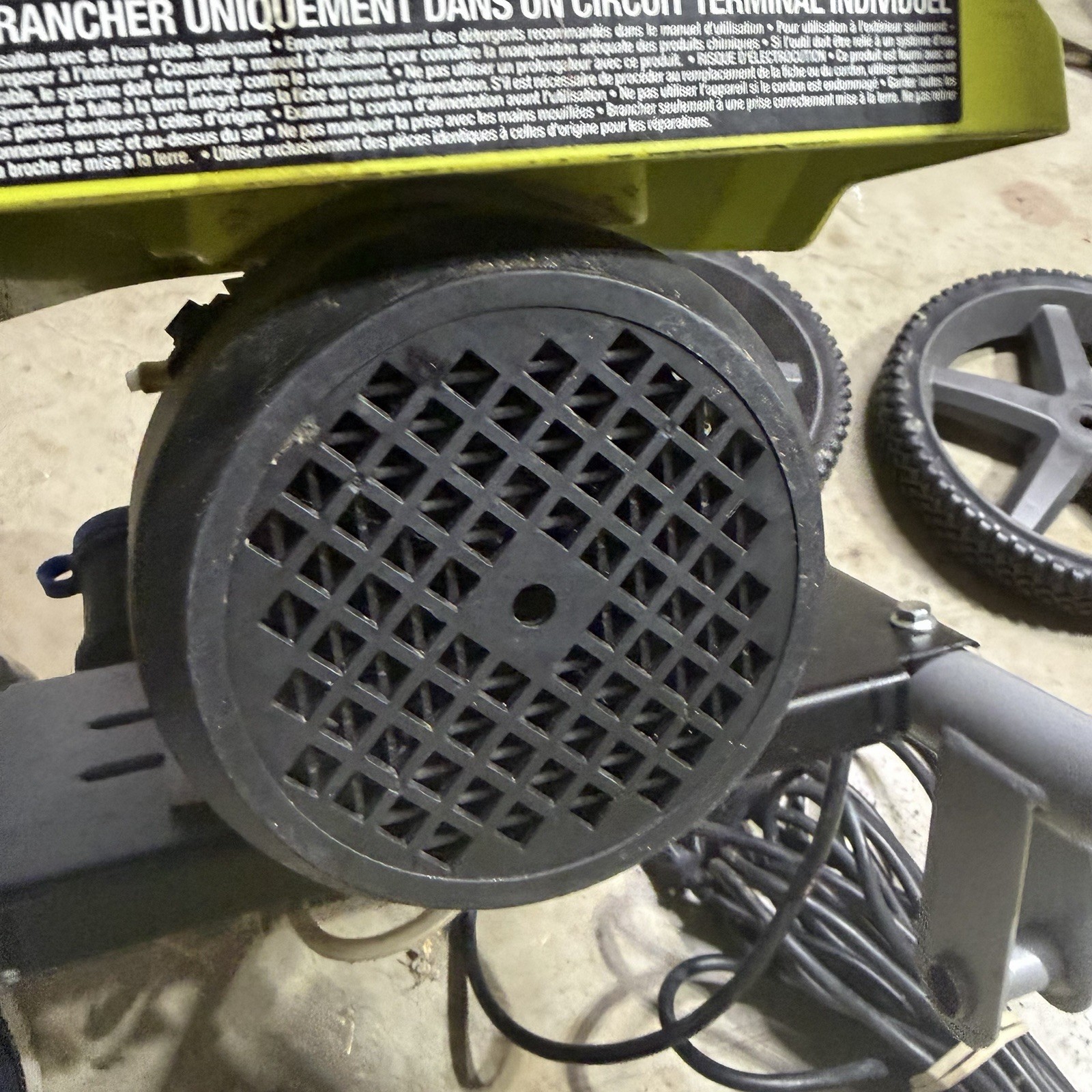 RYOBI RY142500 2500 PSI 1.2 GPM Cold Water Pressure Washer -For Parts- READ