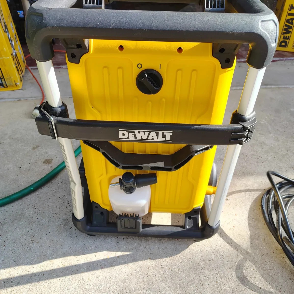 DEWALT DWPW3000 3000 MAX Psi 1.1 Gpm Brushless Electric Jobsite Pressure Washer