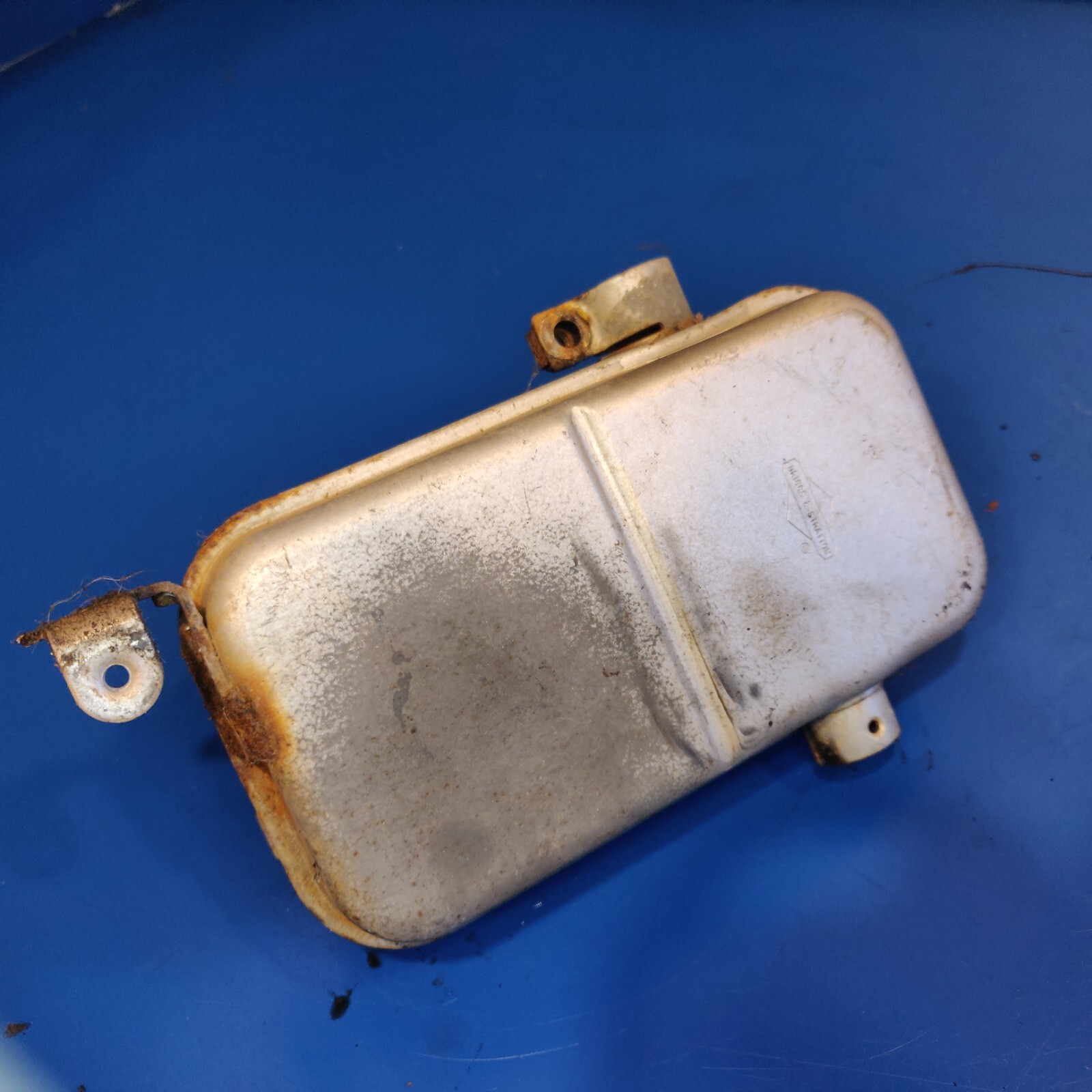 Muffler 692006 Briggs Stratton industrial pressure washer (4 a11)