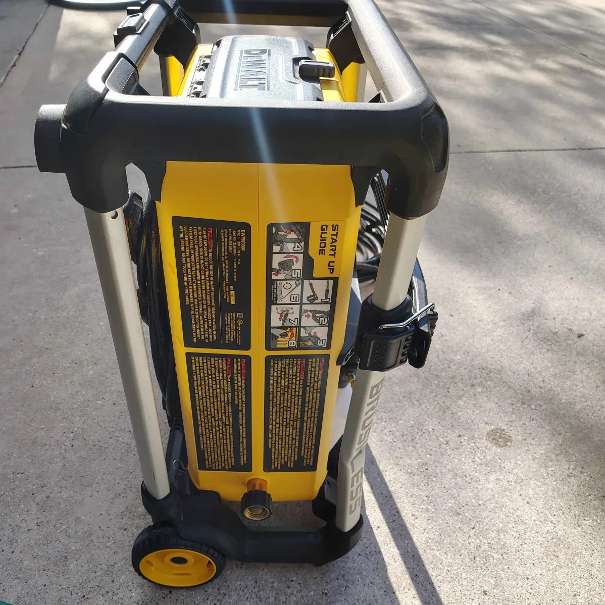 DEWALT DWPW3000 3000 MAX Psi 1.1 Gpm Brushless Electric Jobsite Pressure Washer