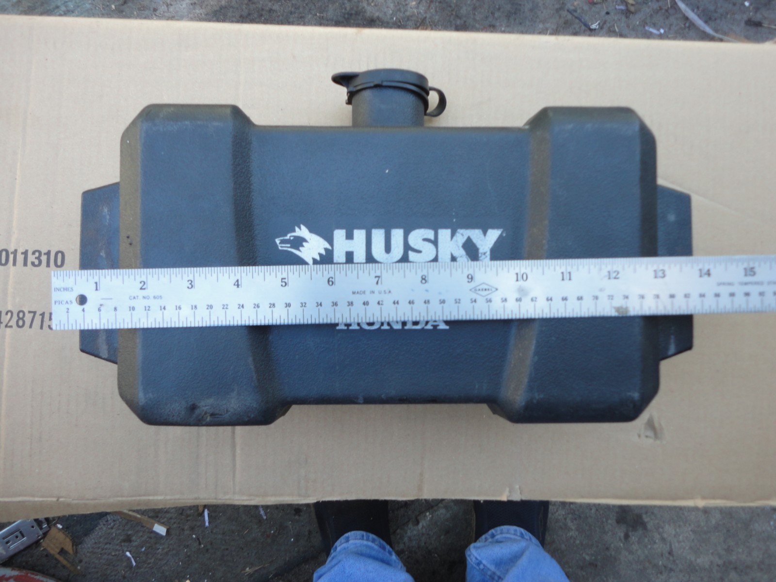 Husky Pressure Washer HU80709A – Soap Tank 518792002 (SMALL DING,NO LEAKS)