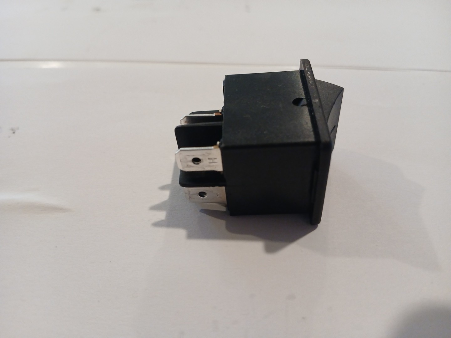 Husqvarna PW2300/PW2000 Pressure Washer – OEM Replacement Parts Power Switch