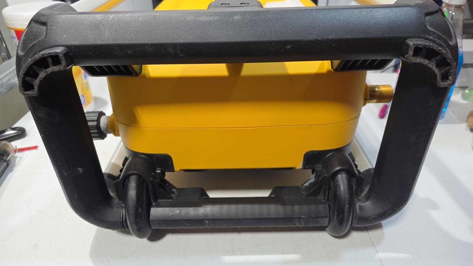 PARTS OR REPAIR DEWALT Pressure Washer 2100PSI Electric Cold Water DWPW2100
