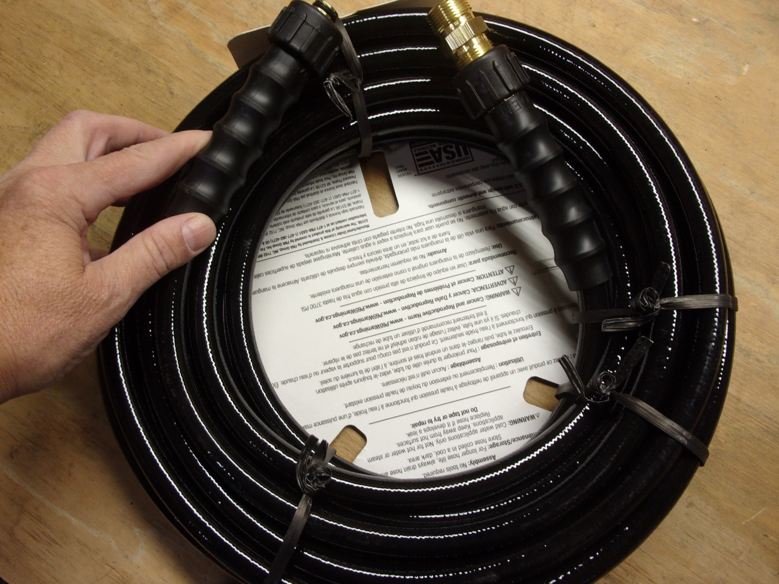 DEWALT 5/16″ X 40′ 3700 PSI PRESSURE WASHER EXTENSIONHOSE W/COUPLER # DXPA40PH