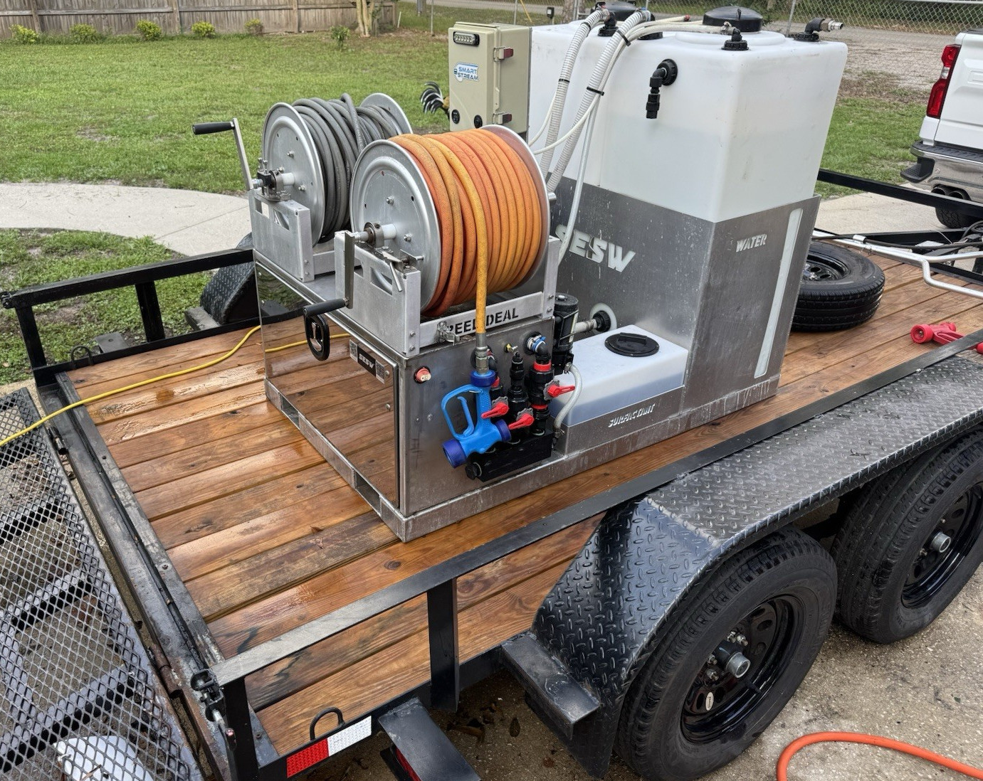 SESW super 8 skid and trailer