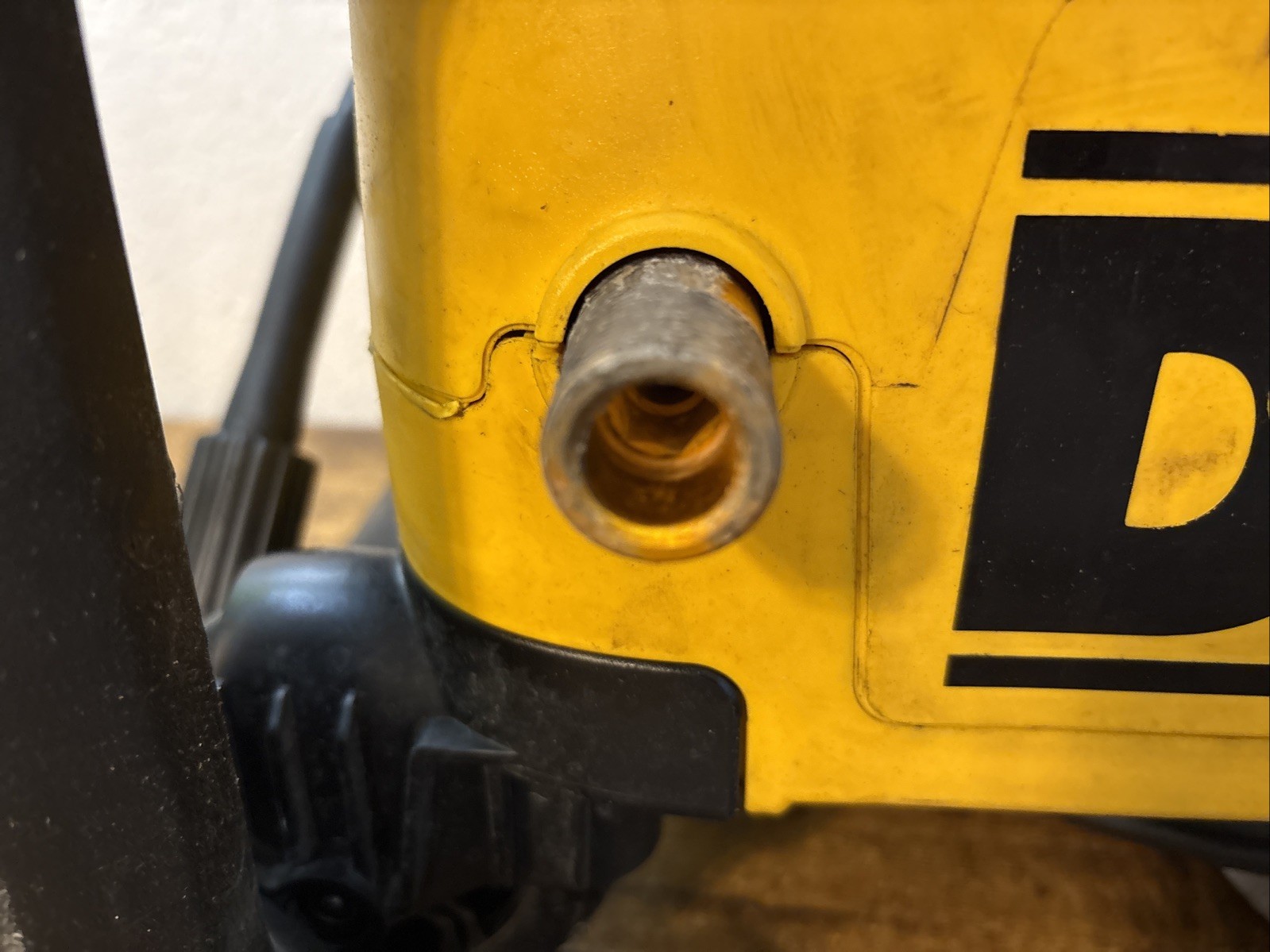 PARTS OR REPAIR DeWALT 2100 PSI 1.2 GPM 13 Amp Electric Pressure Washer DWPW2100
