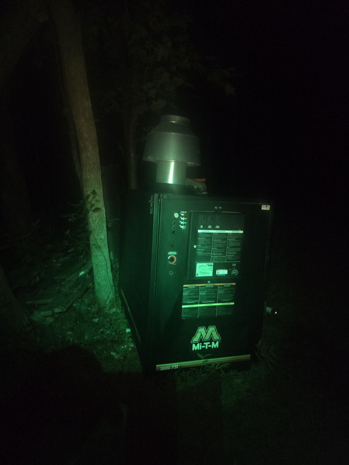 M-I-TM hot water industrial pressure washer