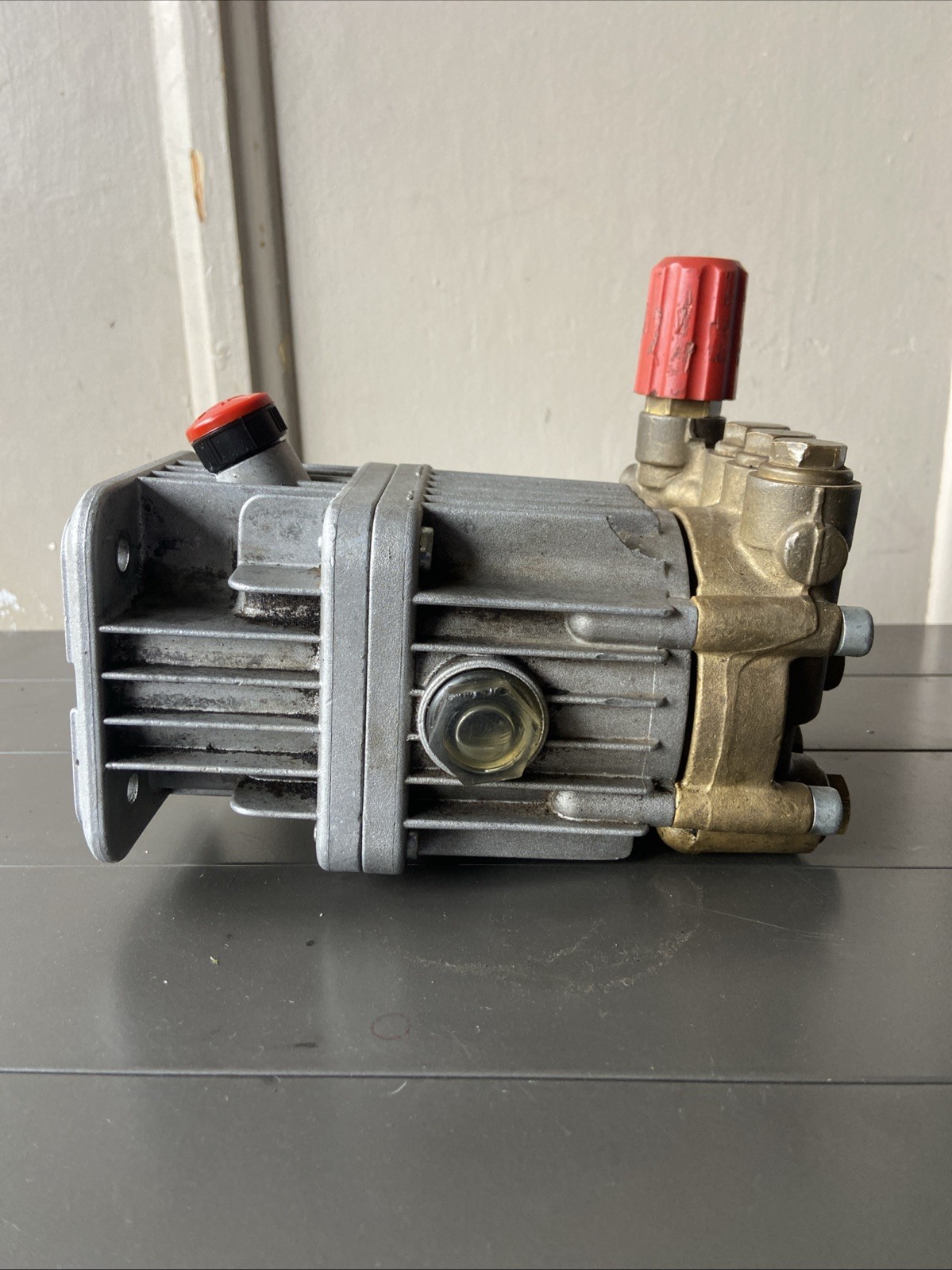 Comet AXD 3020G Pressure Washer Pump – LOW PRESSURE – PARTS OR REPAIR