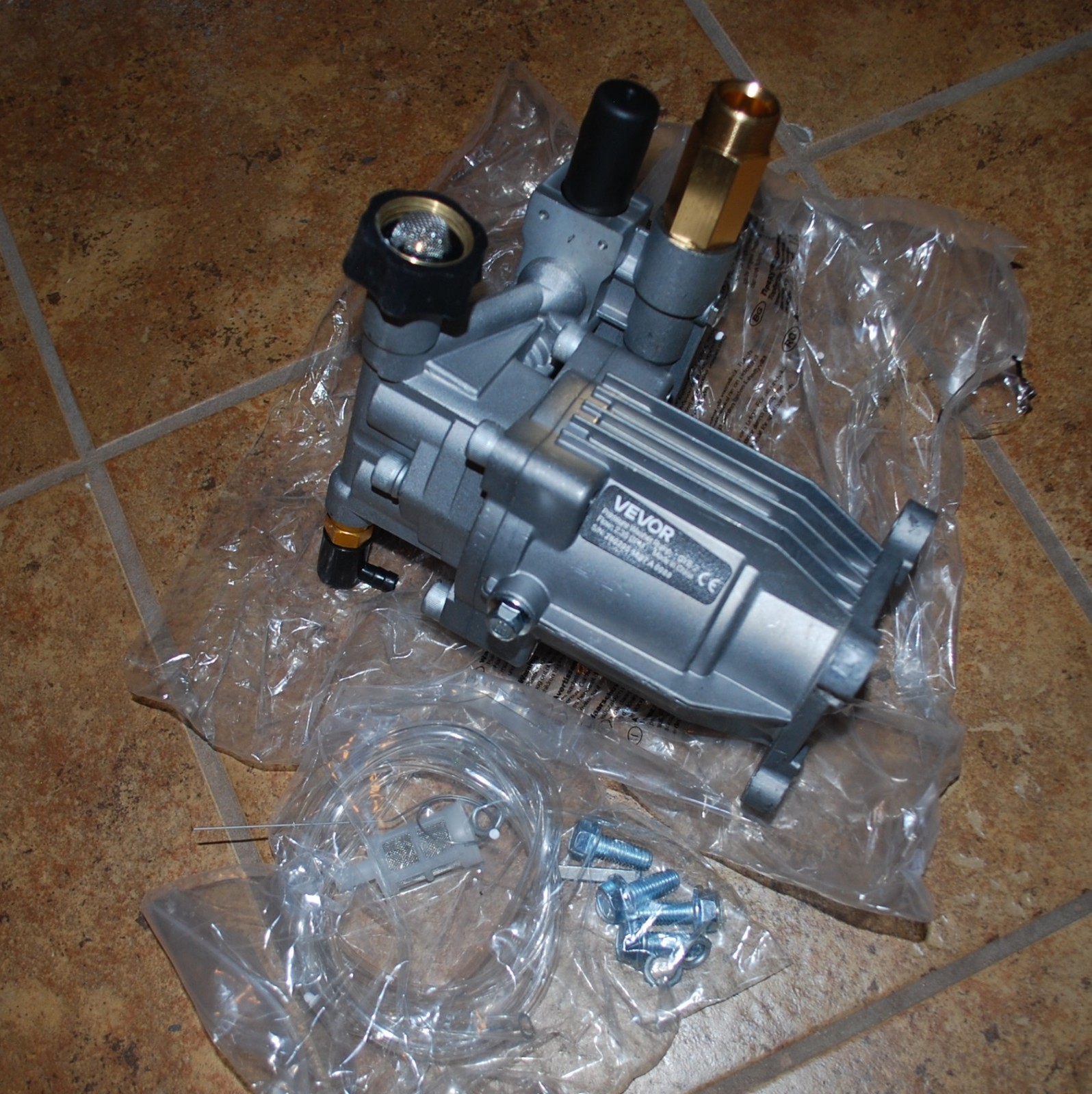 Vevor 2500PSI Pressure Washer Pump 2.35GPM 3/4″ Universal Horizontal Shaft PTO