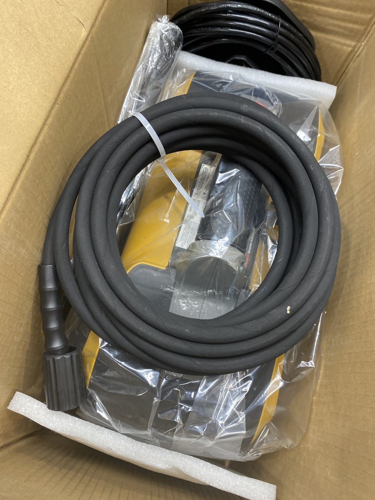 CAT Electric Pressure Washer 1800 PSI 2.0 GPM w/ High Pressure Hose (VE50)