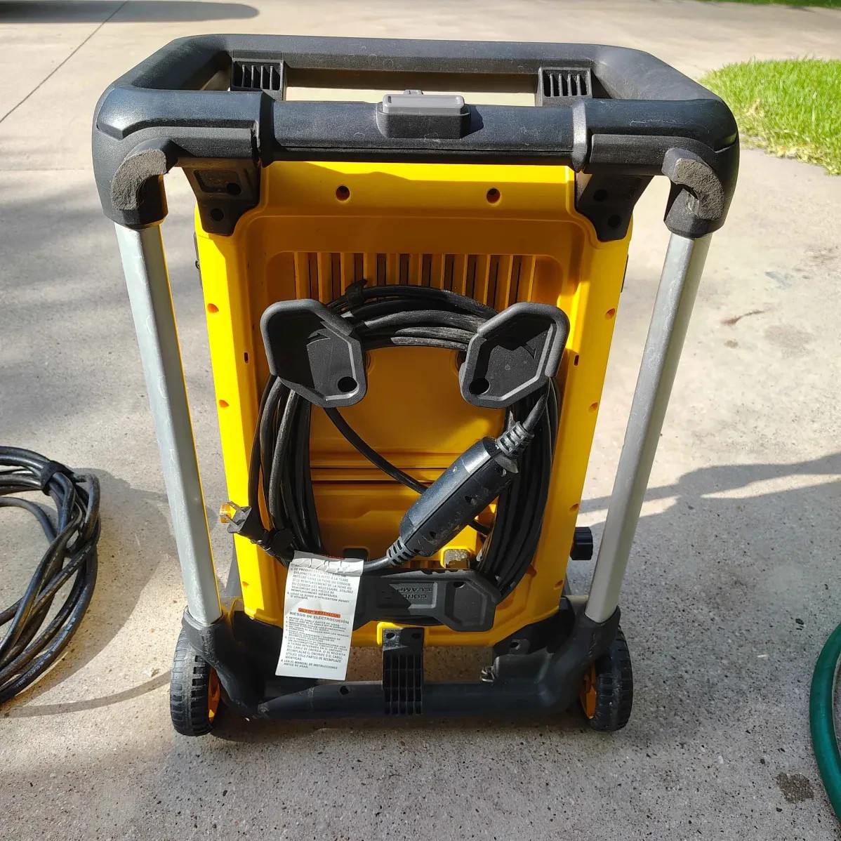 DEWALT DWPW3000 3000 MAX Psi 1.1 Gpm Brushless Electric Jobsite Pressure Washer