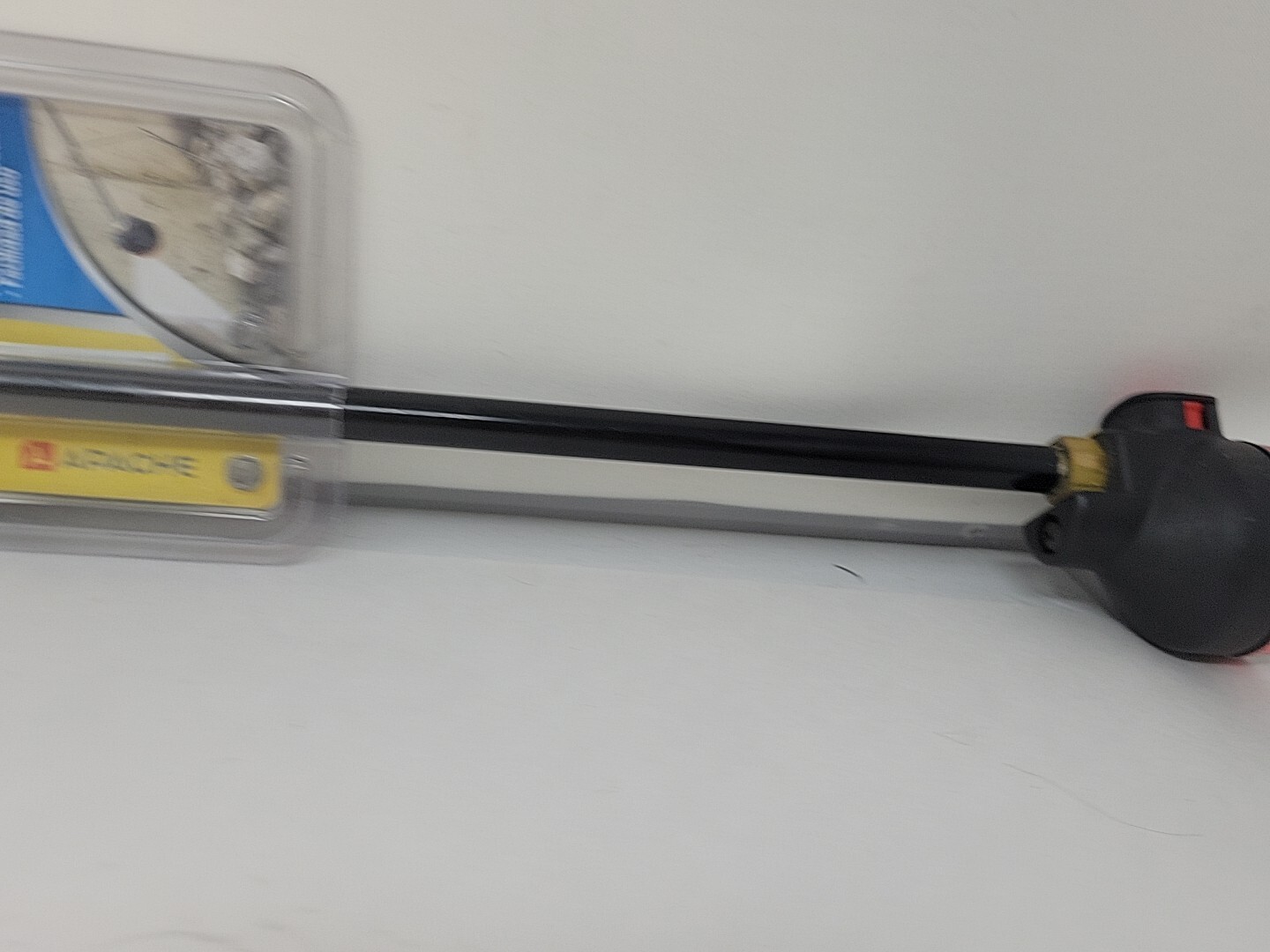 Apache 99023698 3000 PSI 18″ Multi-Tip Adjustable Pressure Washer Nozzle with