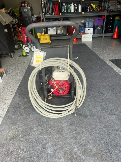 North Star Pressure Washer with Honda Ehgine