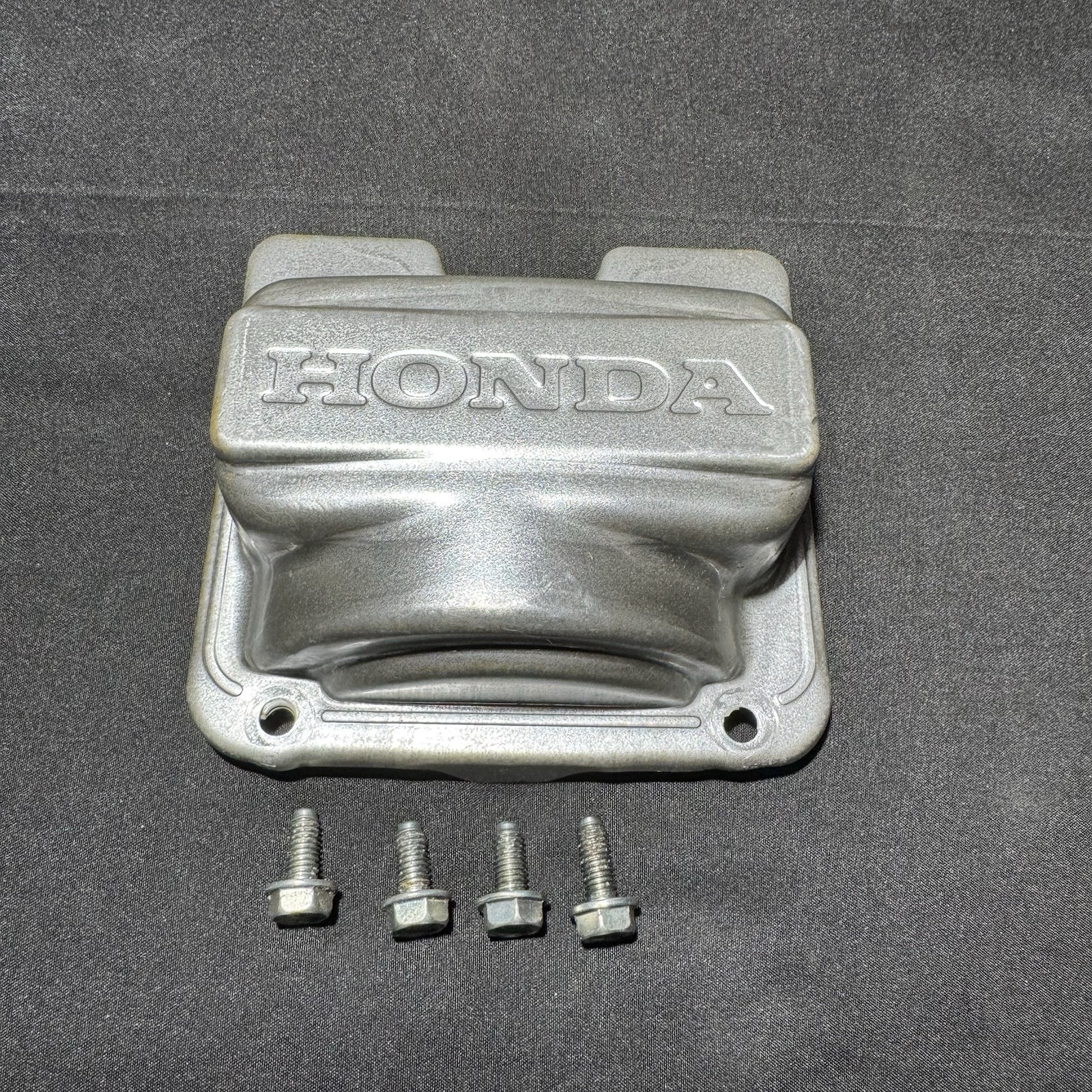Honda GCV160 GCV 160 Engine Valve Cover Assembly