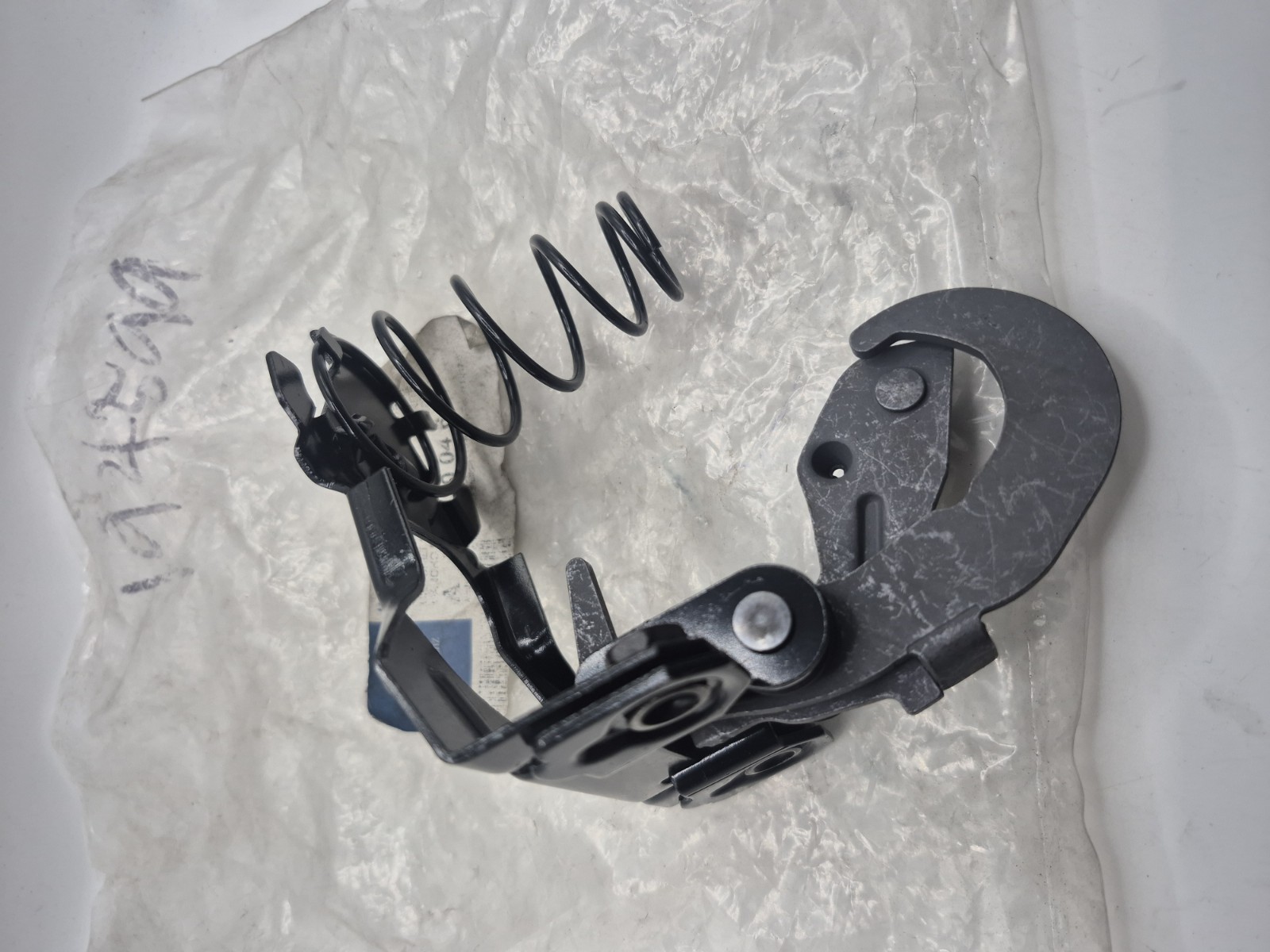 Mercedes-Benz W202 1994-2000 Genuine Bonnet Latch Lock A2028800464 New OEM Part