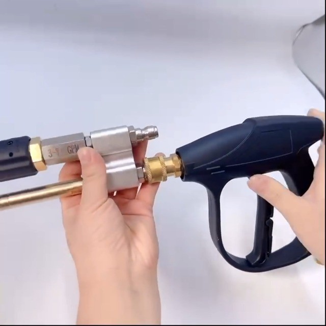 Adjustable Soft Wash Nozzle 2-in-1 Shooter Tip M5 Long Reach for Pressure Washer