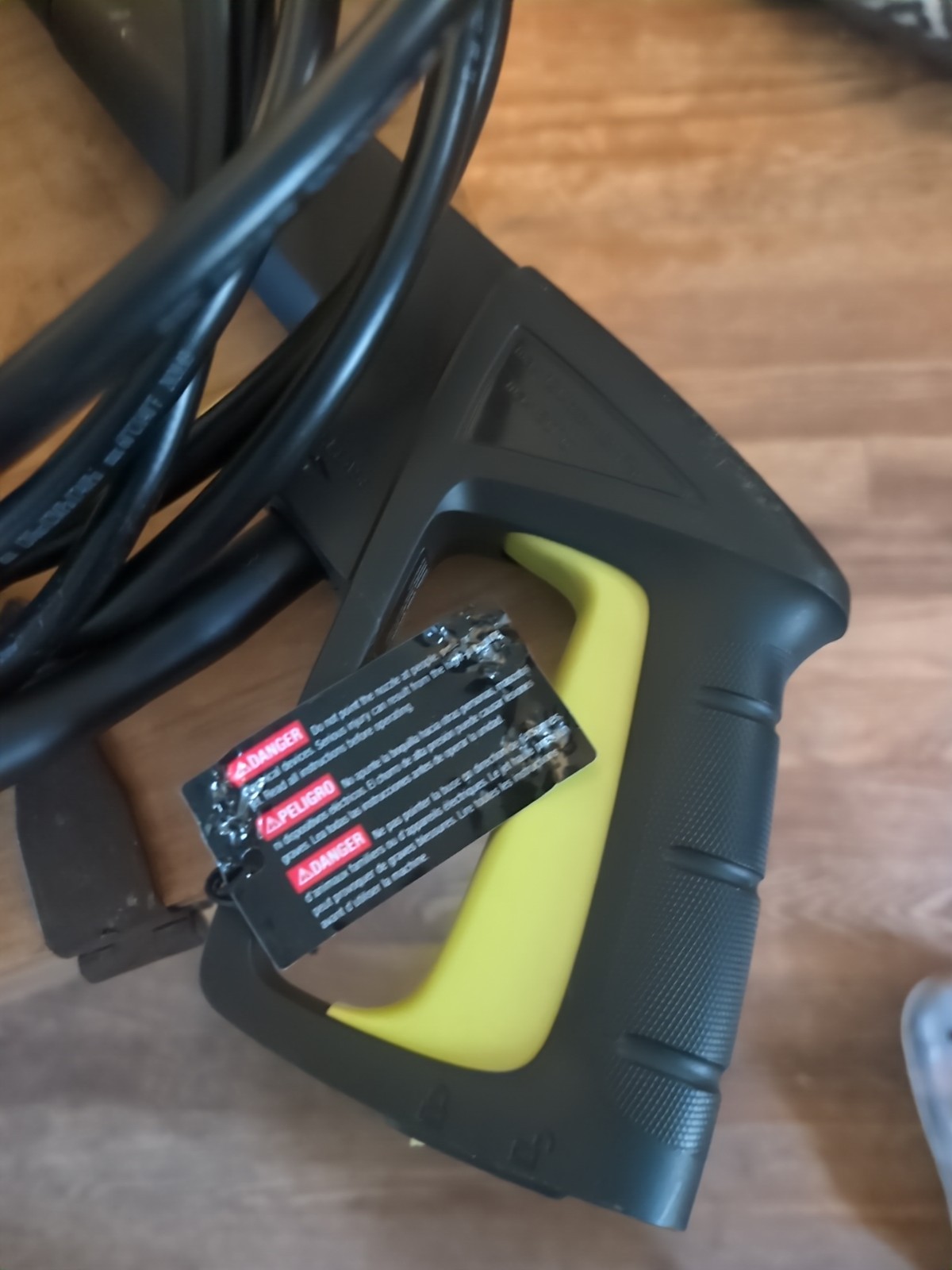 Sun Joe Electric Pressure Washer SPX 200e 120 Volt AC 60 HZ 10 Amp
