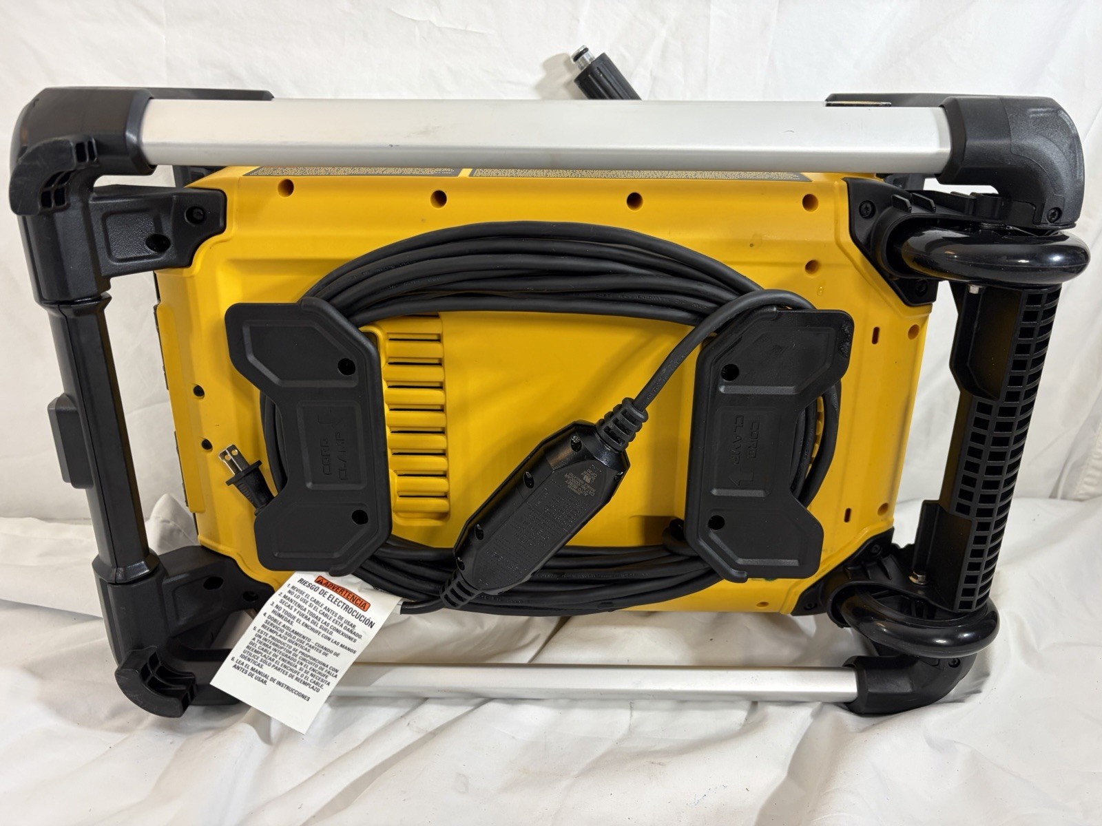 DEWALT 2100 PSI 1.2 GPM 13 Amp Cold Water Electric Pressure Washer DWPW2100