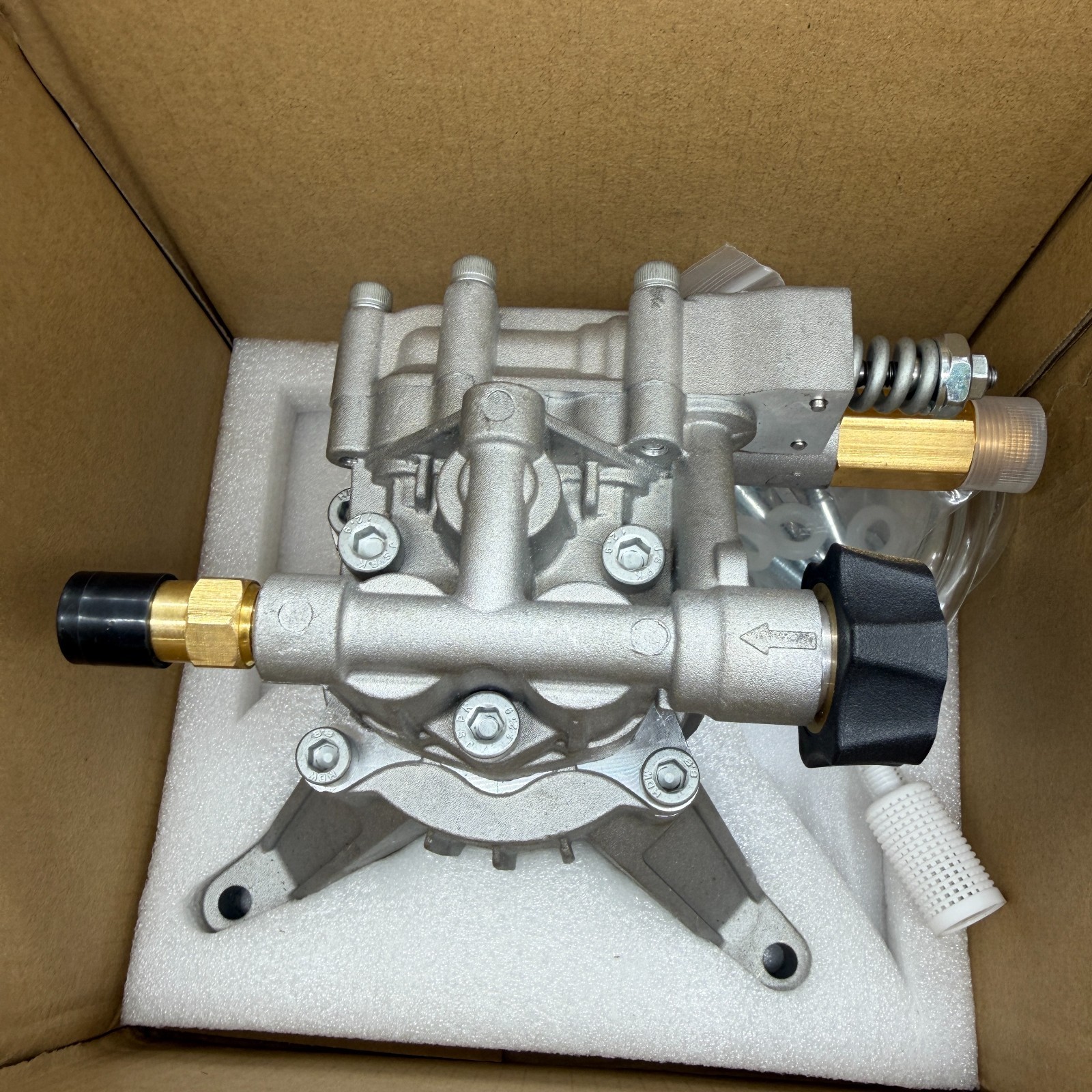 YAMATIC 7/8″ Shaft Vertical Pressure Washer Pump Rear Inlet/Outlet 3000 PSI