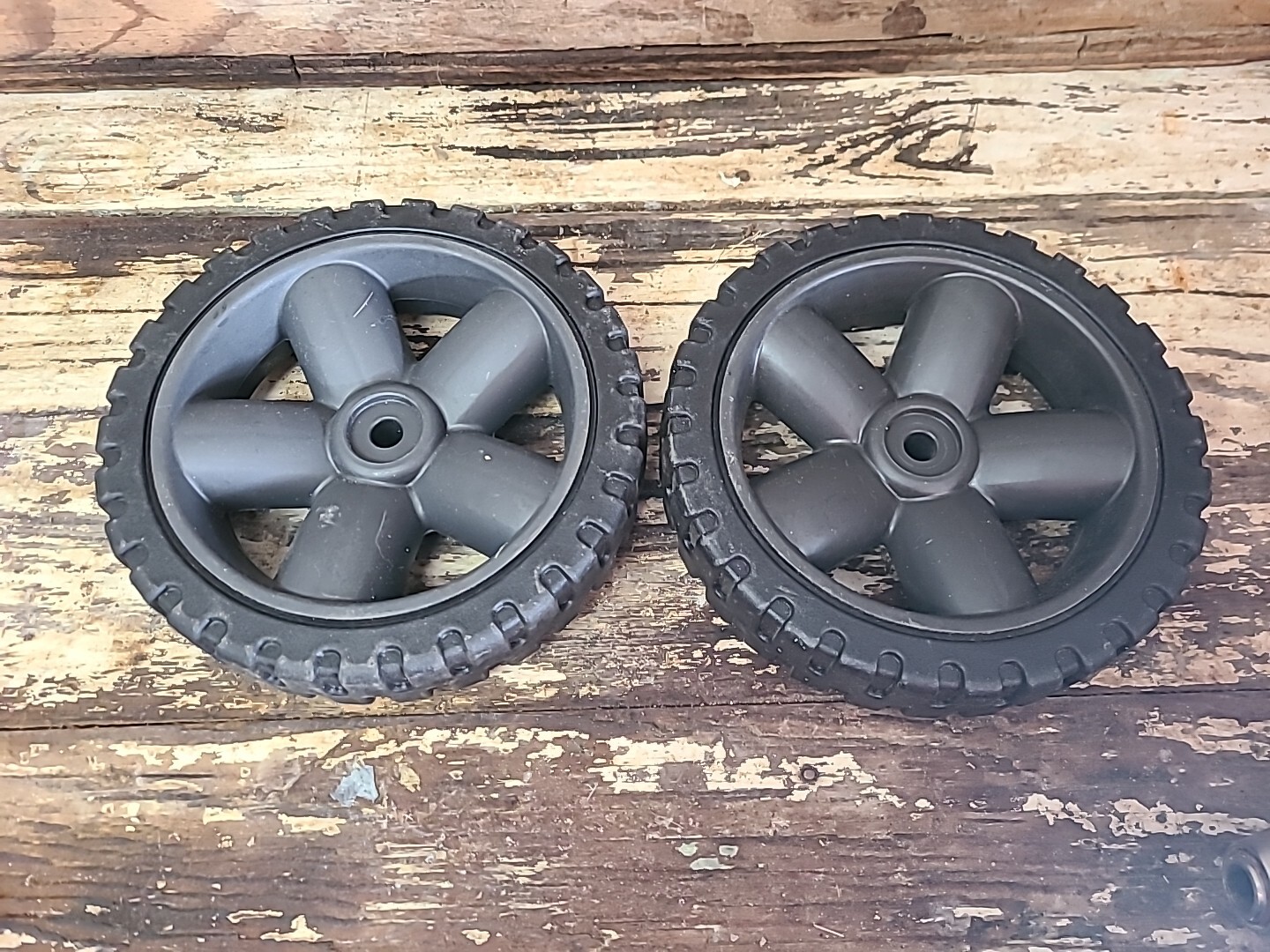 Ryobi OEM 8″ inch Wheel Assembly RY141900 & RY141900VNM 2000psi Pressure Washer