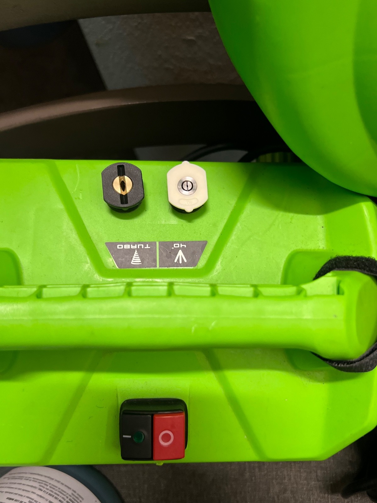 Greenworks 1900-PSI 1.2-GPM Cold Water Electric Pressure wash with 2 spray tips