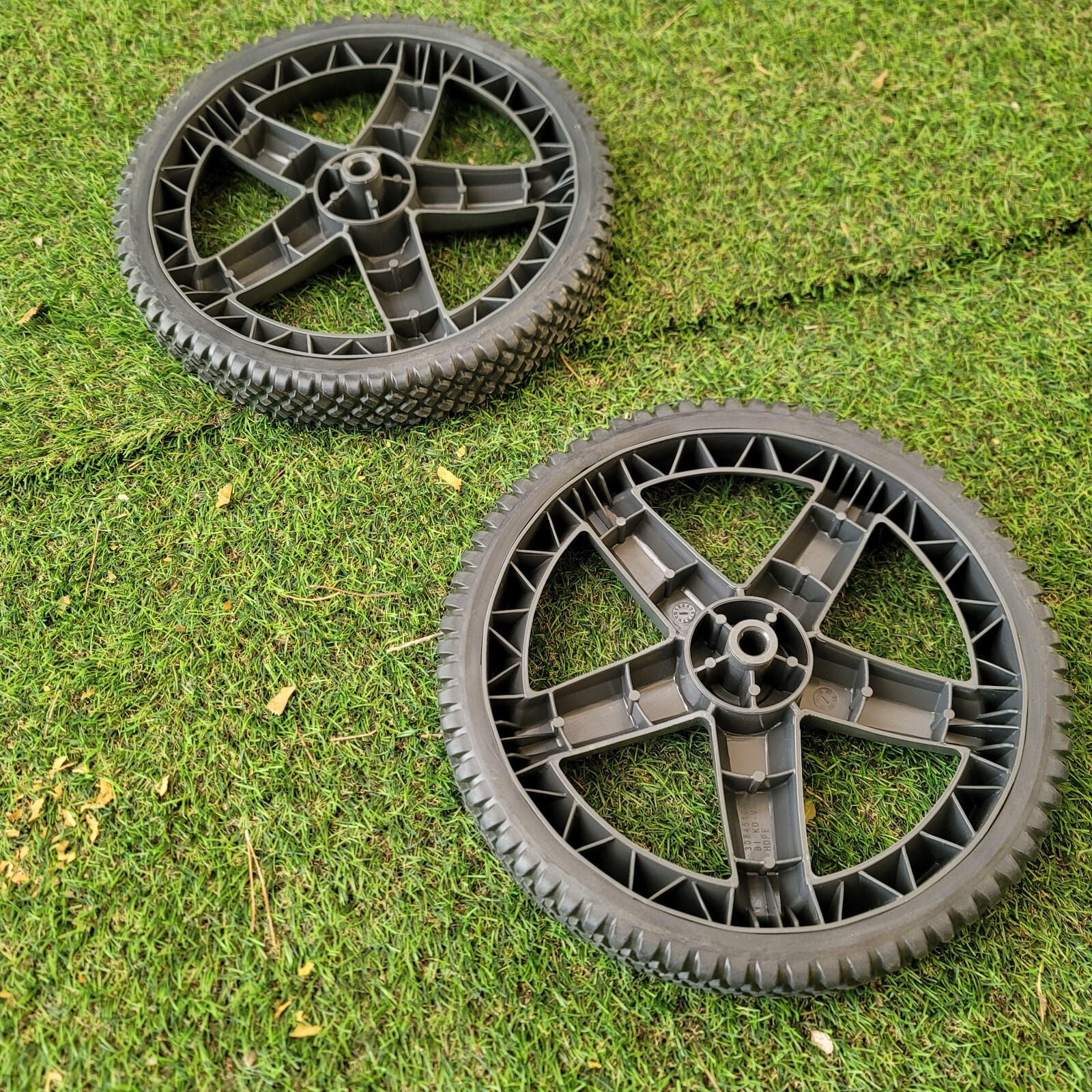 Ryobi High Performance Water Electric Pressure Washer Wheels Pair RY142500